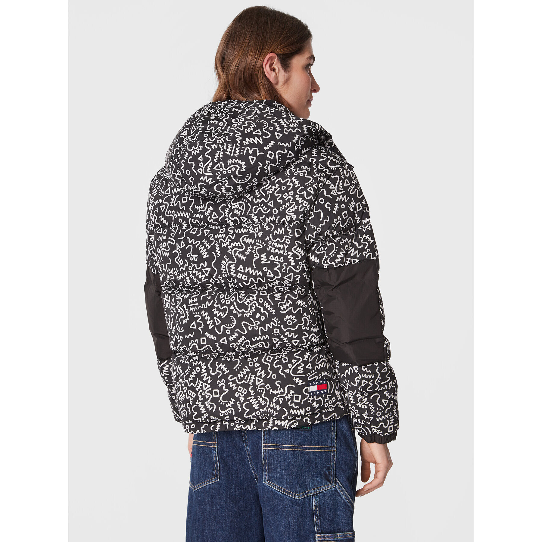 Tommy Jeans Пухено яке Alaska DW0DW14942 Черен Regular Fit - Pepit.bg