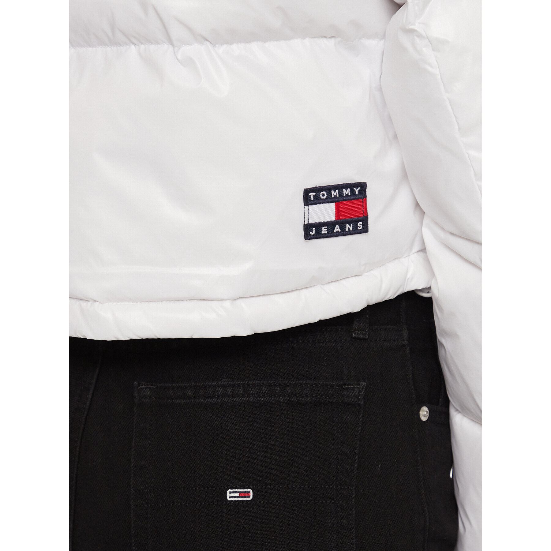 Tommy Jeans Пухено яке Alaska DW0DW16572 Бял Regular Fit - Pepit.bg