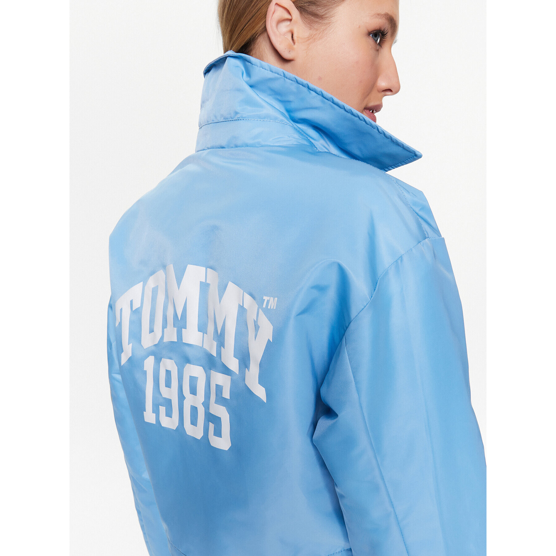 Tommy Jeans Пухено яке Cropped Coach DW0DW15334 Син Cropped Fit - Pepit.bg