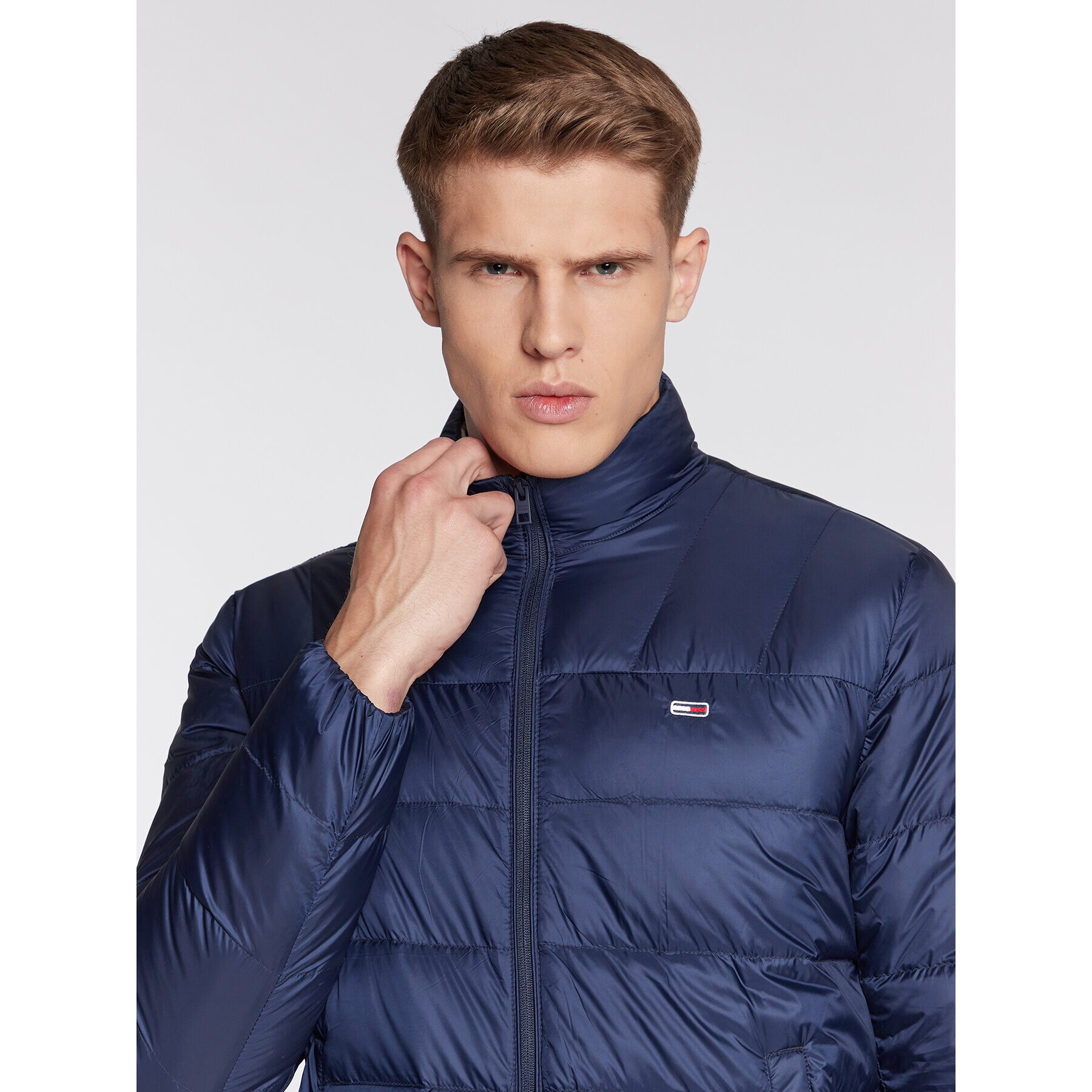 Tommy Jeans Пухено яке Essential DM0DM14086 Тъмносин Regular Fit - Pepit.bg