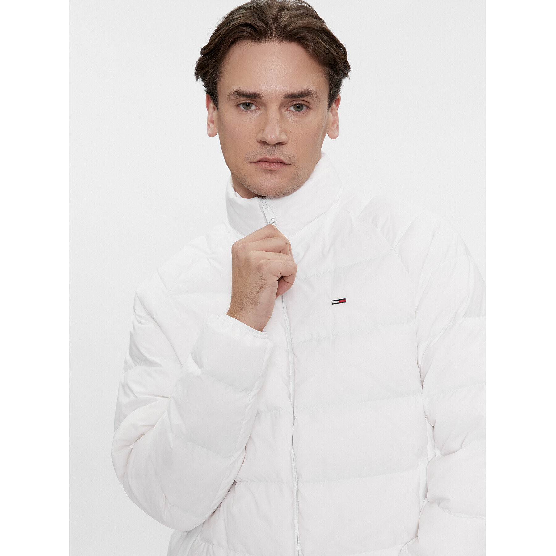 Tommy Jeans Пухено яке Essential DM0DM17984 Бял Regular Fit - Pepit.bg