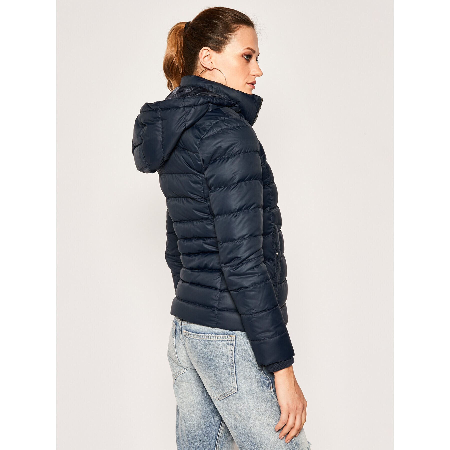 Tommy Jeans Пухено яке Essential DW0DW06774 Тъмносин Regular Fit - Pepit.bg