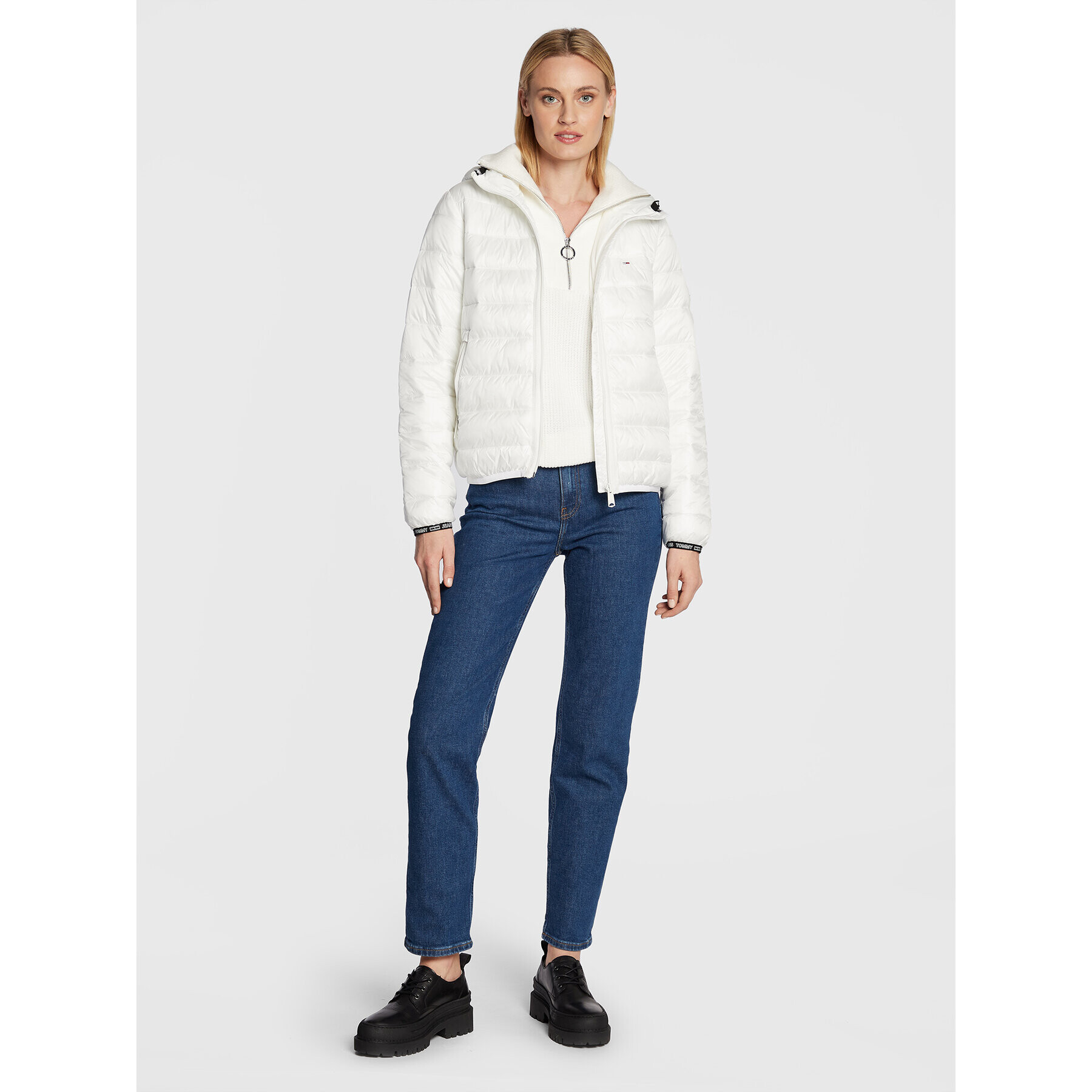 Tommy Jeans Пухено яке Quilted Tape DW0DW09350 Бял Relaxed Fit - Pepit.bg