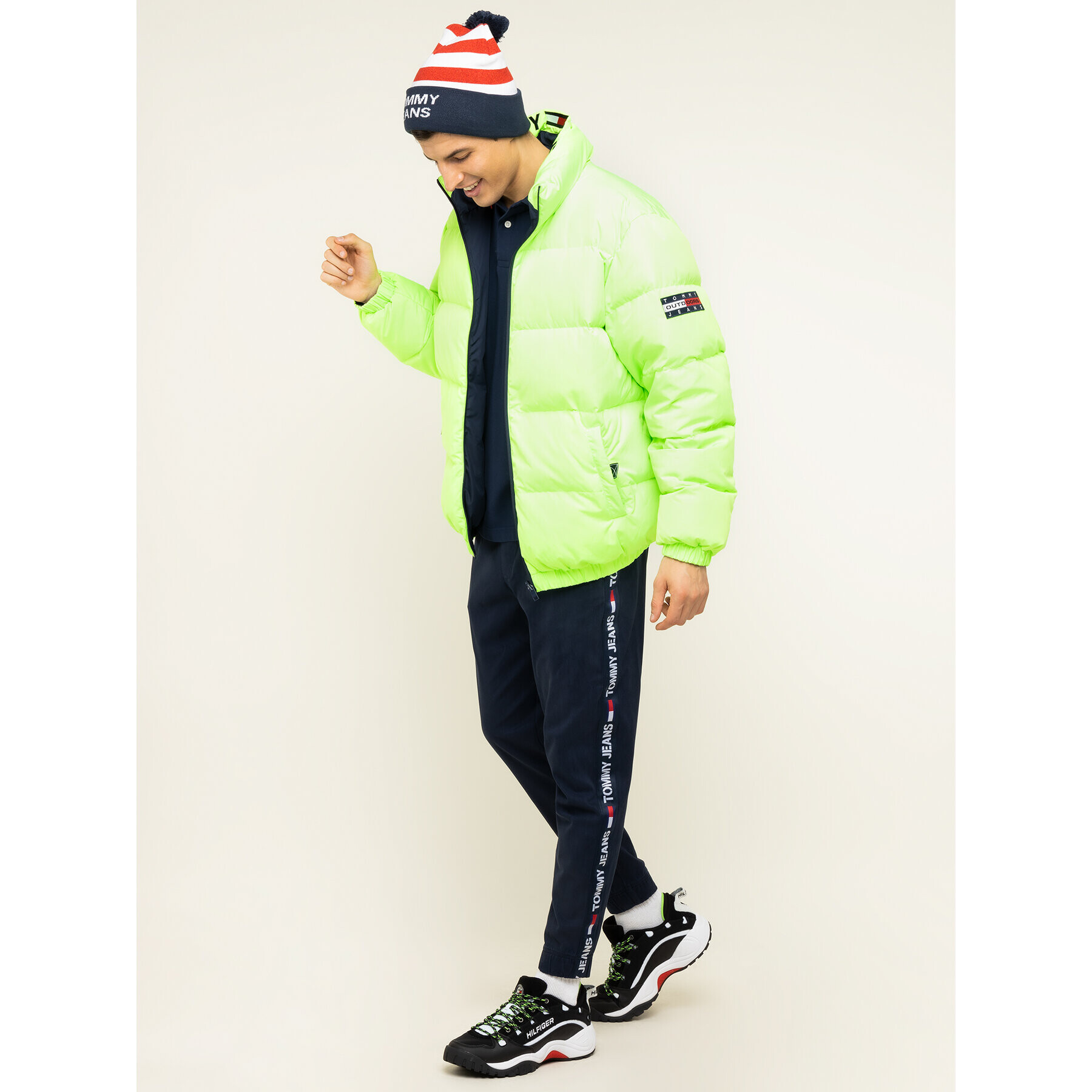 Tommy Jeans Пухено яке Reversible DM0DM07373 Жълт Regular Fit - Pepit.bg