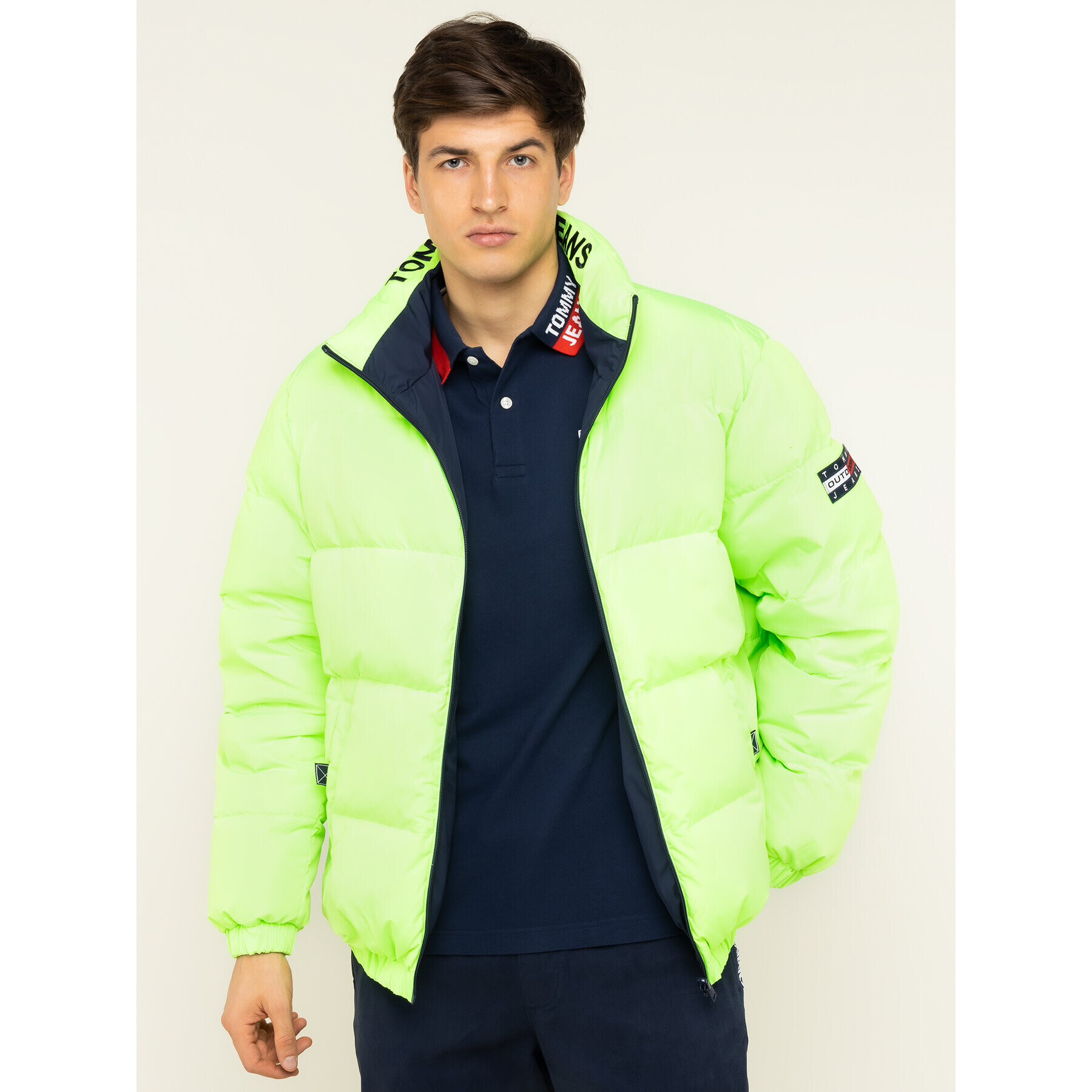 Tommy Jeans Пухено яке Reversible DM0DM07373 Жълт Regular Fit - Pepit.bg