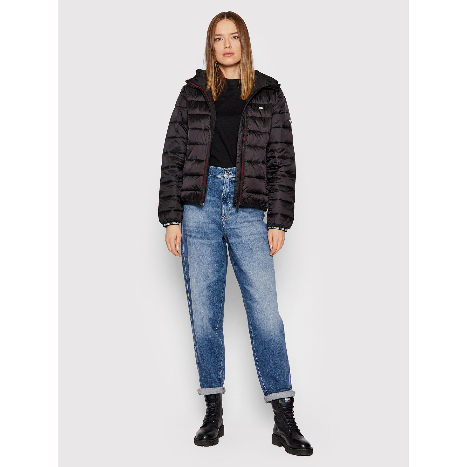 Tommy Jeans Пухено яке Tjw Quilted Tape DW0DW09350 Черен Regular Fit - Pepit.bg