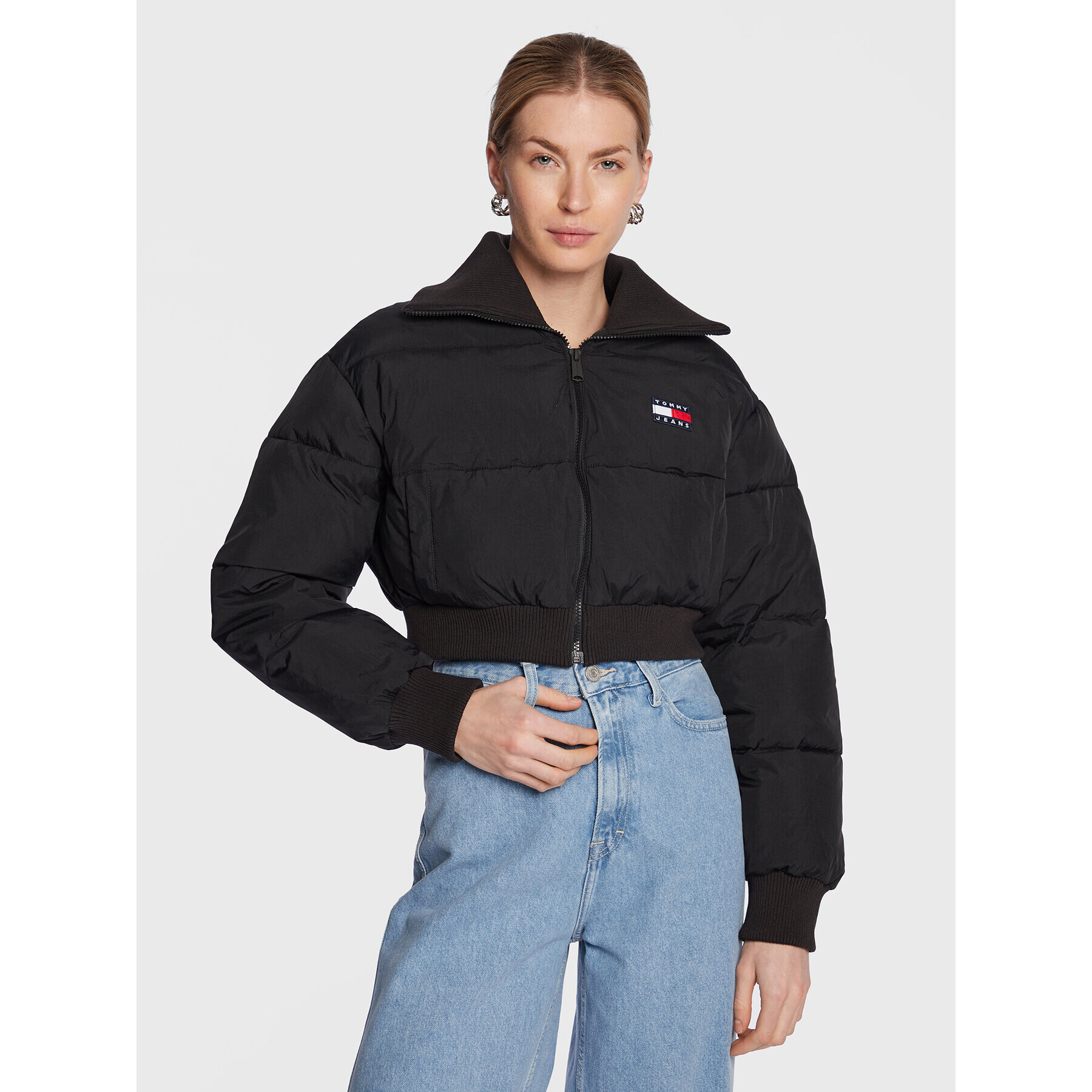 Tommy Jeans Пухено яке Ultra DW0DW14938 Черен Regular Fit - Pepit.bg