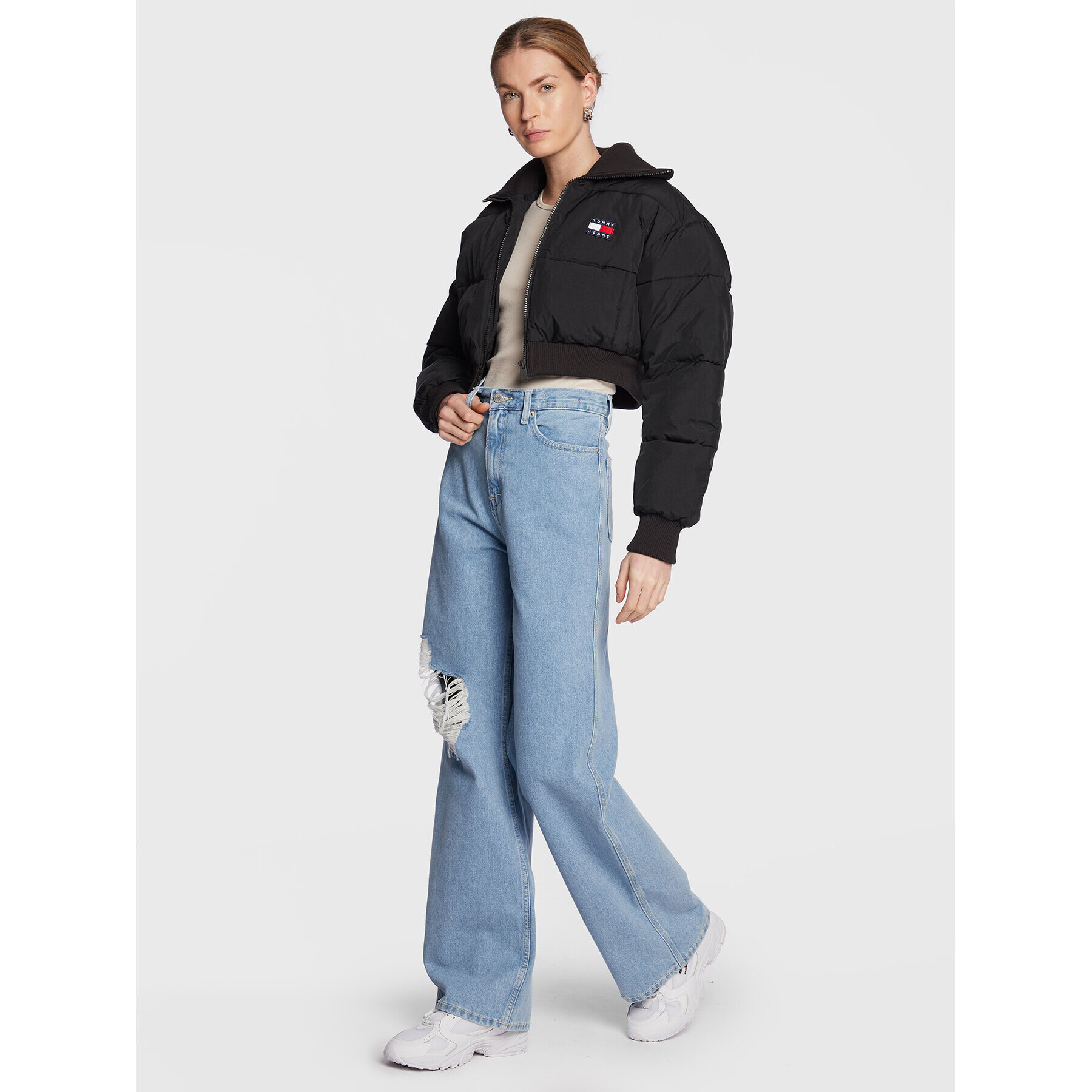 Tommy Jeans Пухено яке Ultra DW0DW14938 Черен Regular Fit - Pepit.bg