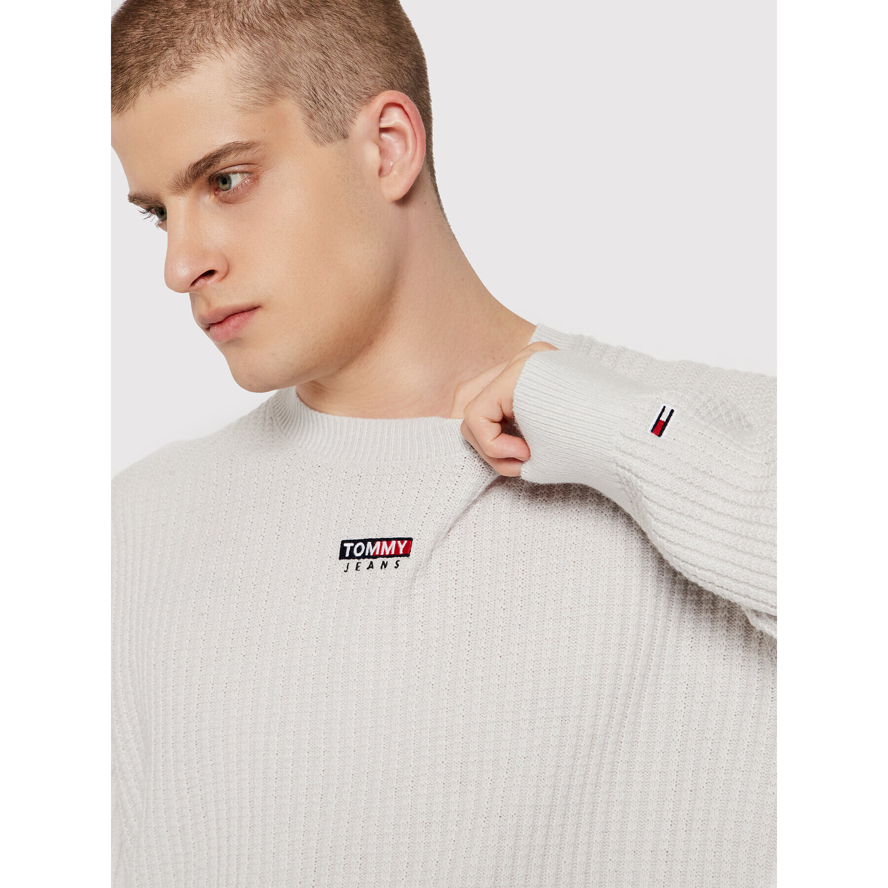 Tommy Jeans Пуловер DM0DM11362 Сив Relaxed Fit - Pepit.bg