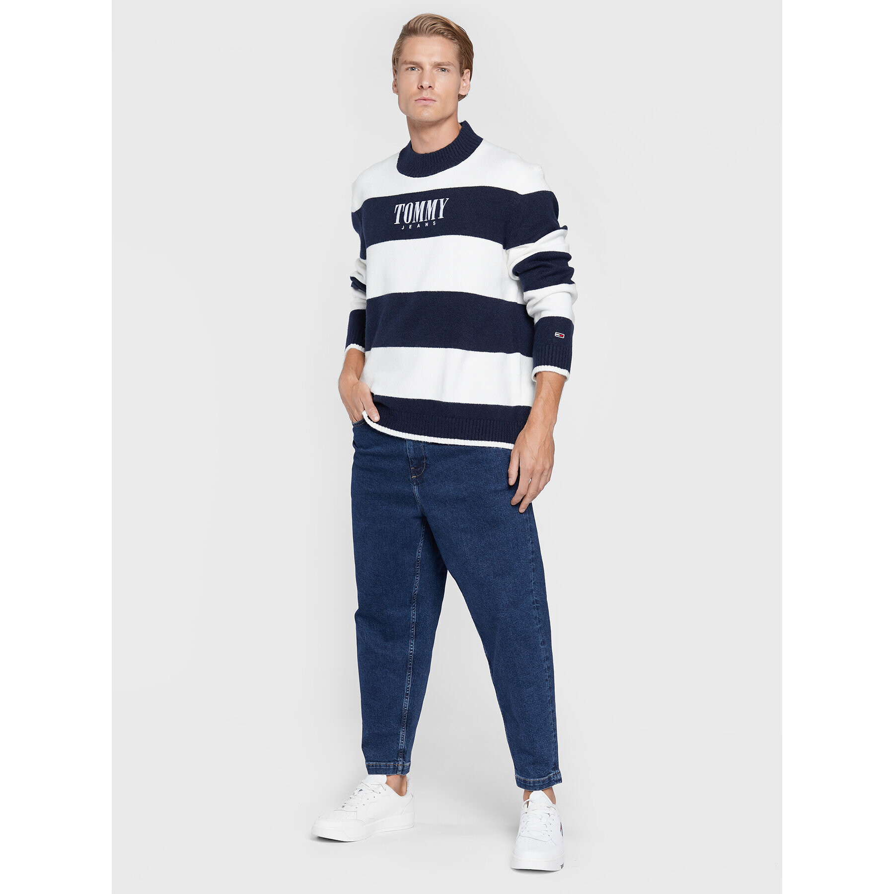 Tommy Jeans Пуловер Serif Stripe DM0DM15154 Тъмносин Relaxed Fit - Pepit.bg