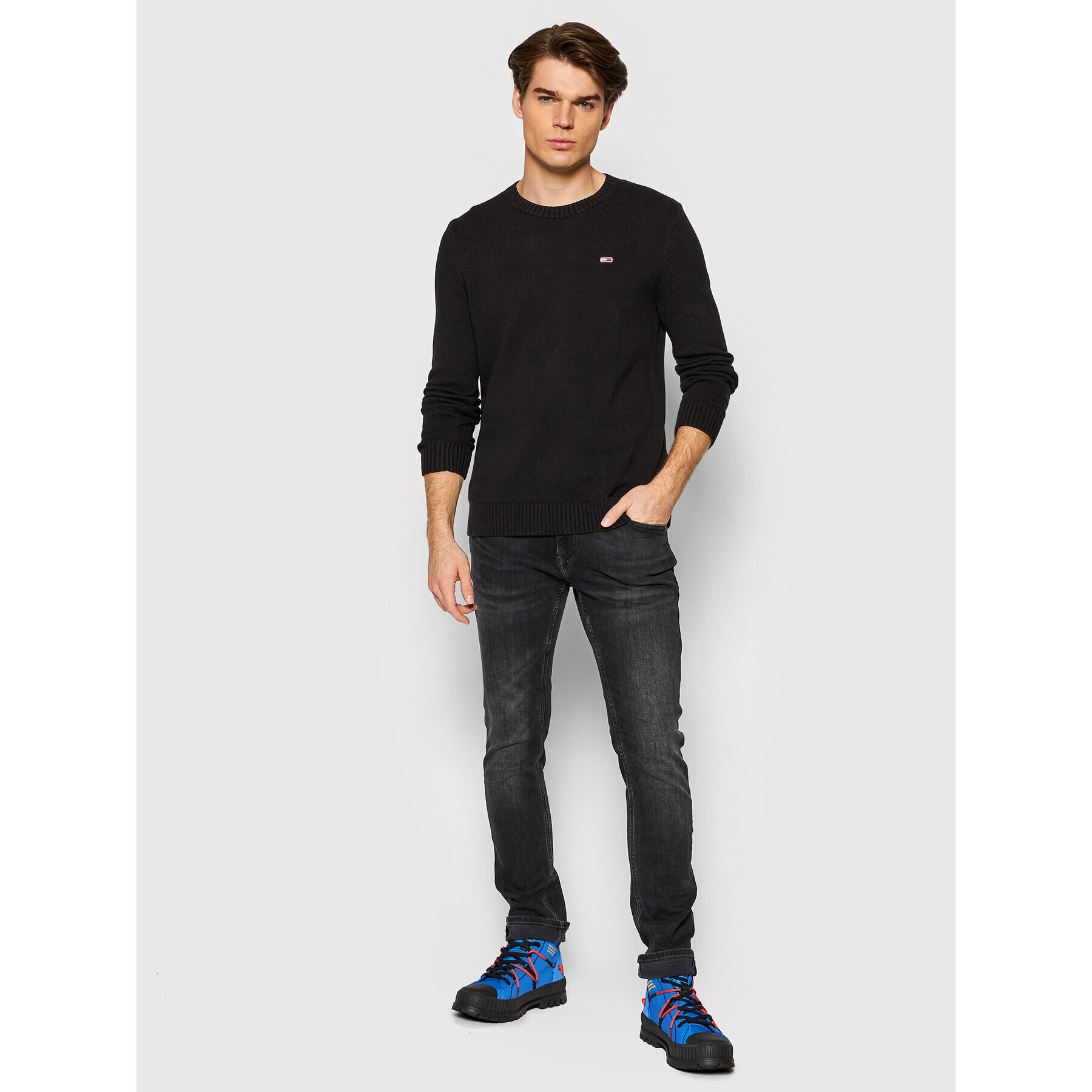 Tommy Jeans Пуловер Tjm Essential DM0DM11856 Черен Regular Fit - Pepit.bg