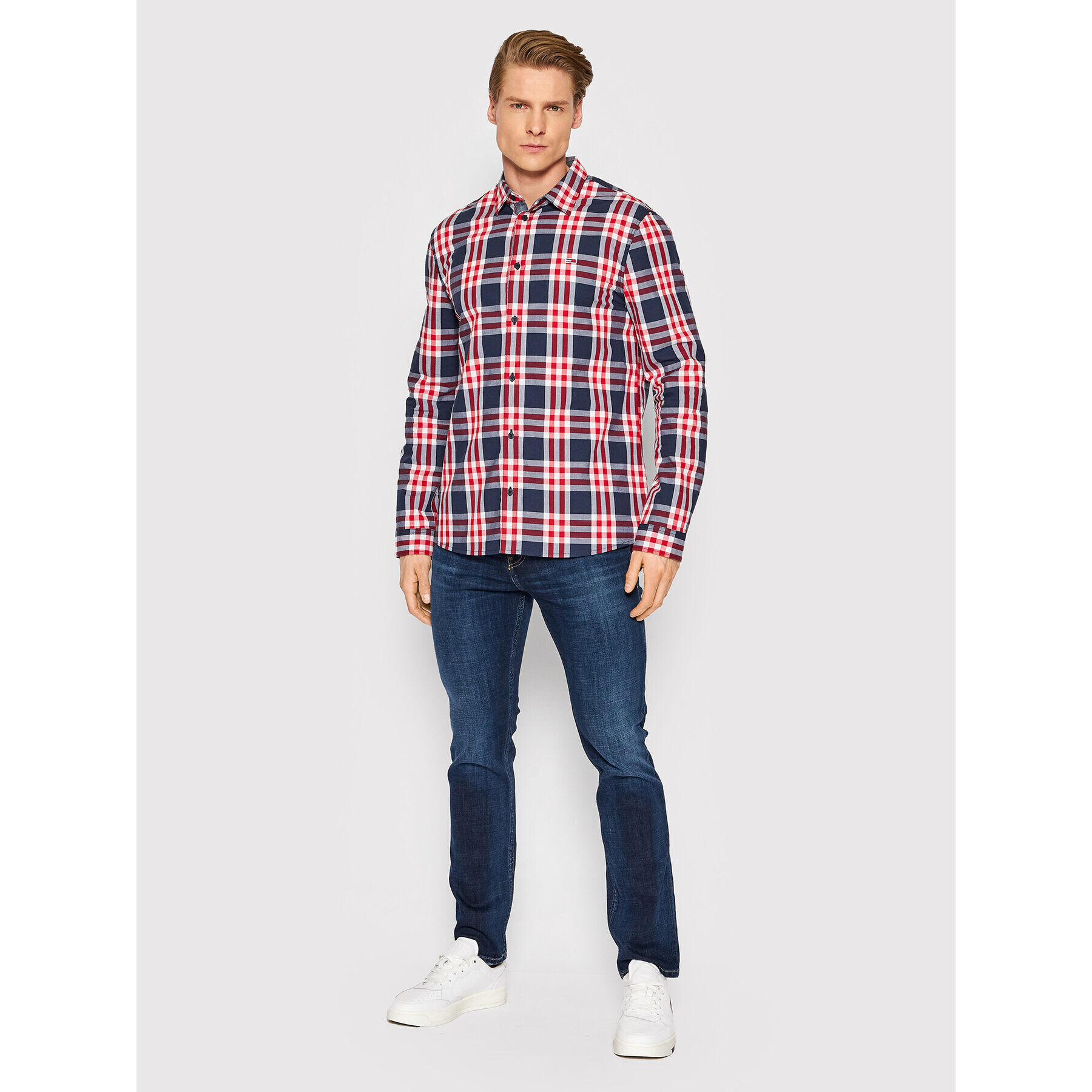 Tommy Jeans Риза Essential Poplin DM0DM13041 Тъмносин Regular Fit - Pepit.bg