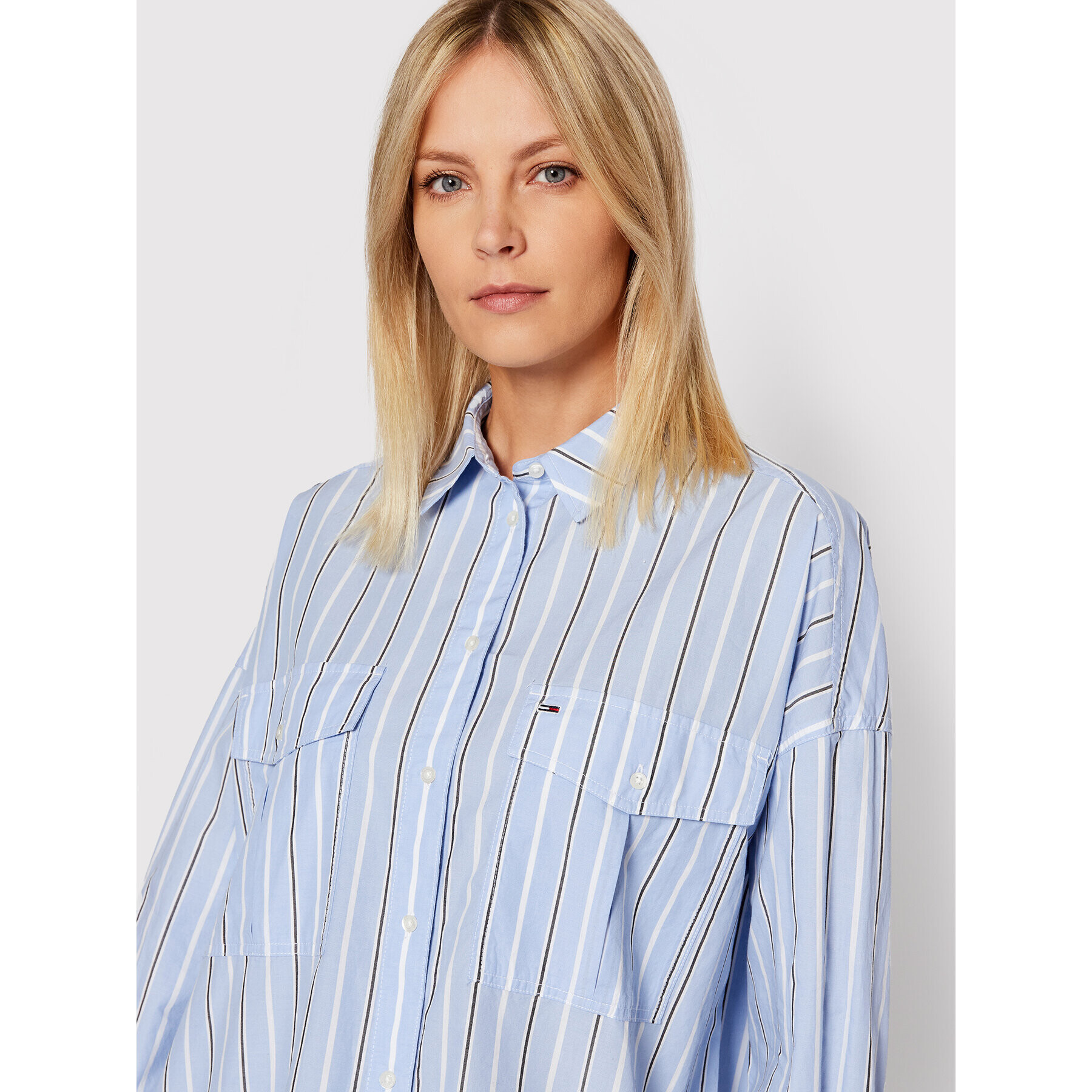 Tommy Jeans Риза Tjw Striped DW0DW11898 Син Oversize - Pepit.bg