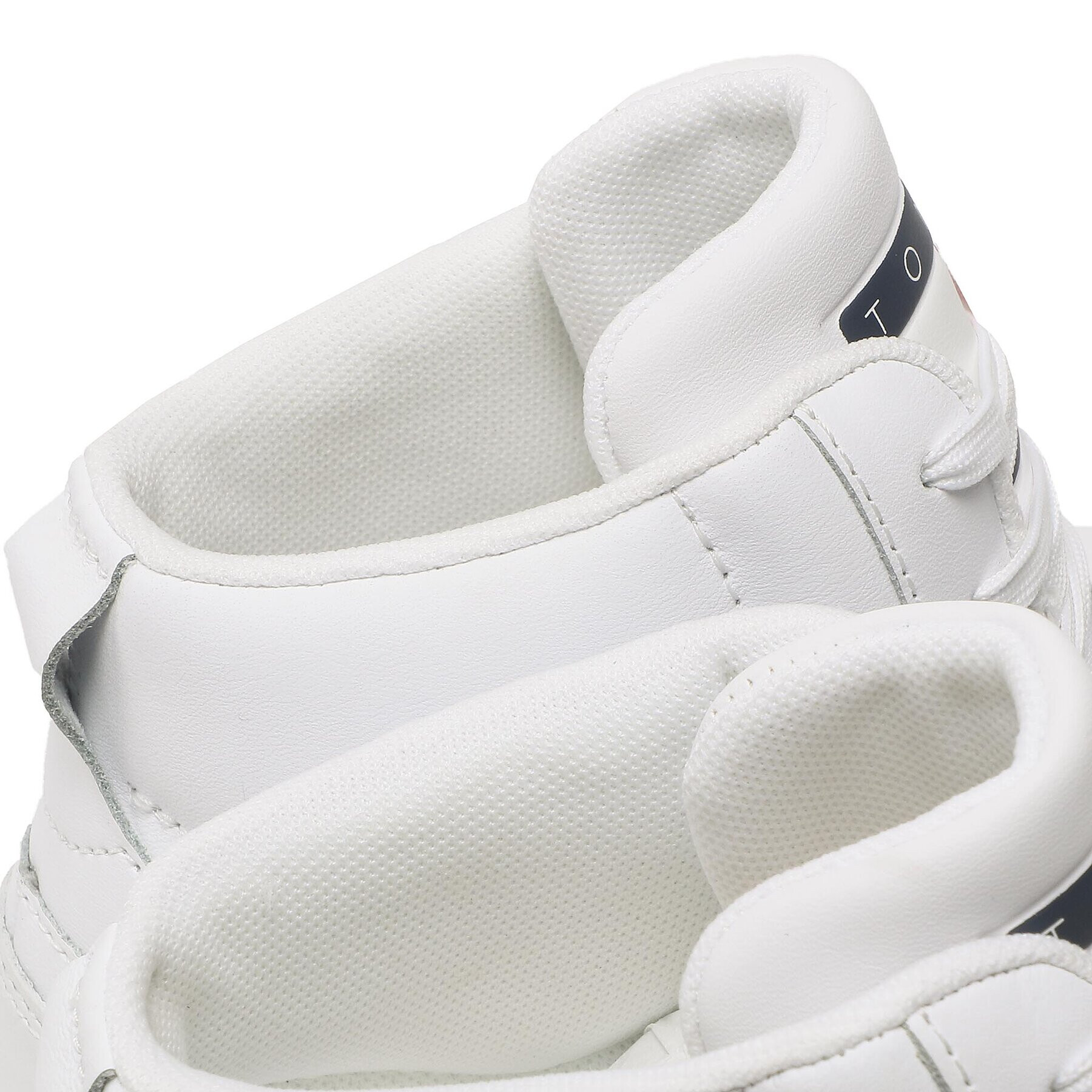 Tommy Jeans Сникърси Mid Cut Basket EM0EM01164 Бял - Pepit.bg