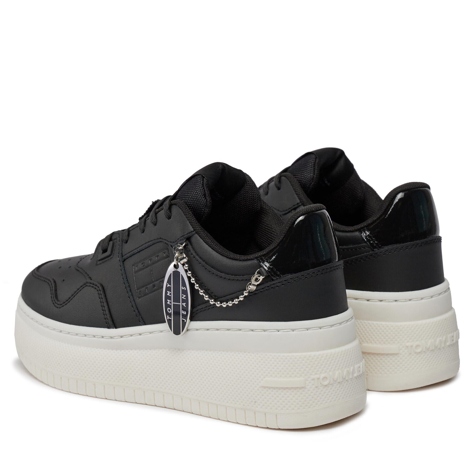 Tommy Jeans Сникърси Tjw Retro Basket Flatform Charm EN0EN02421 Черен - Pepit.bg