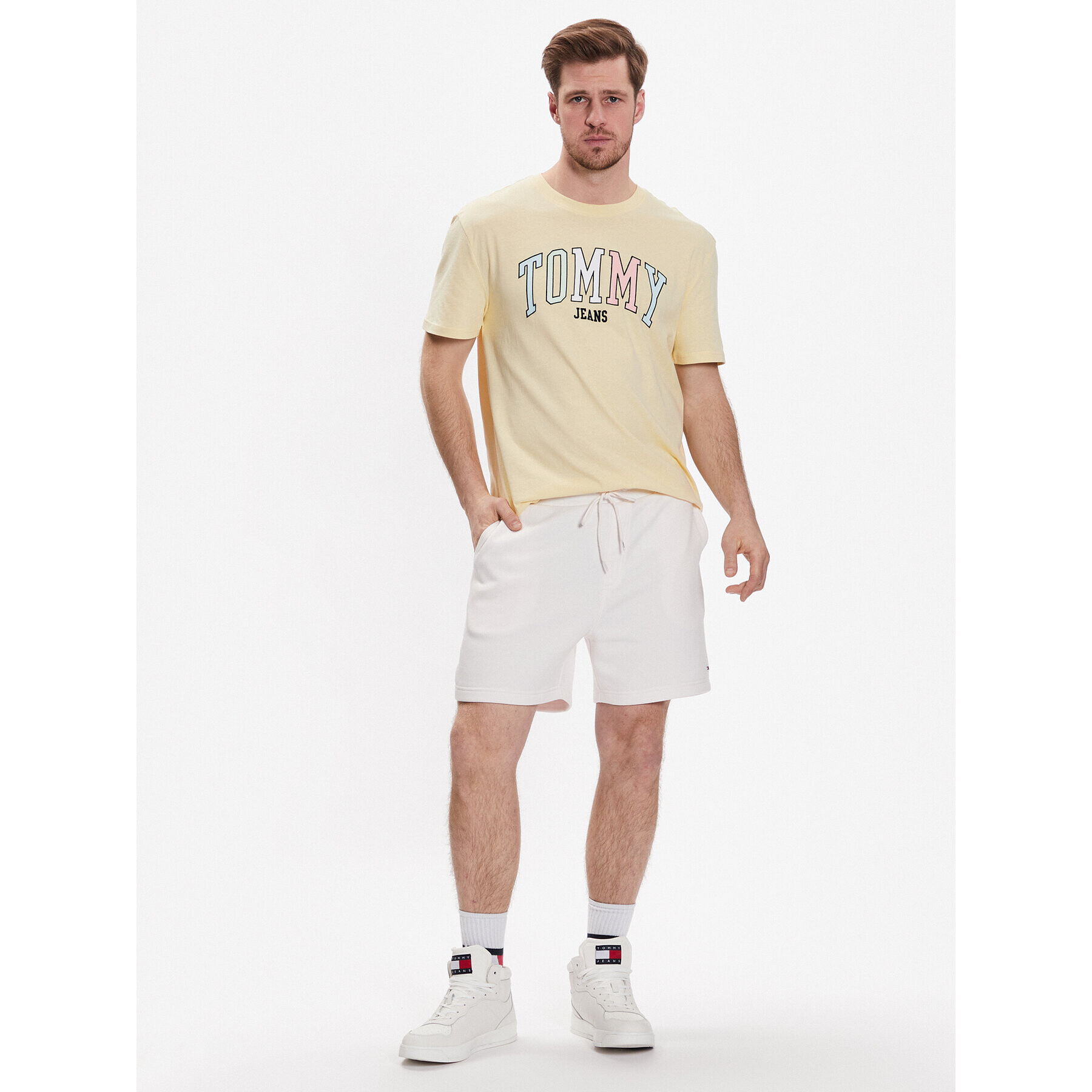Tommy Jeans Спортни шорти DM0DM16333 Бял Regular Fit - Pepit.bg