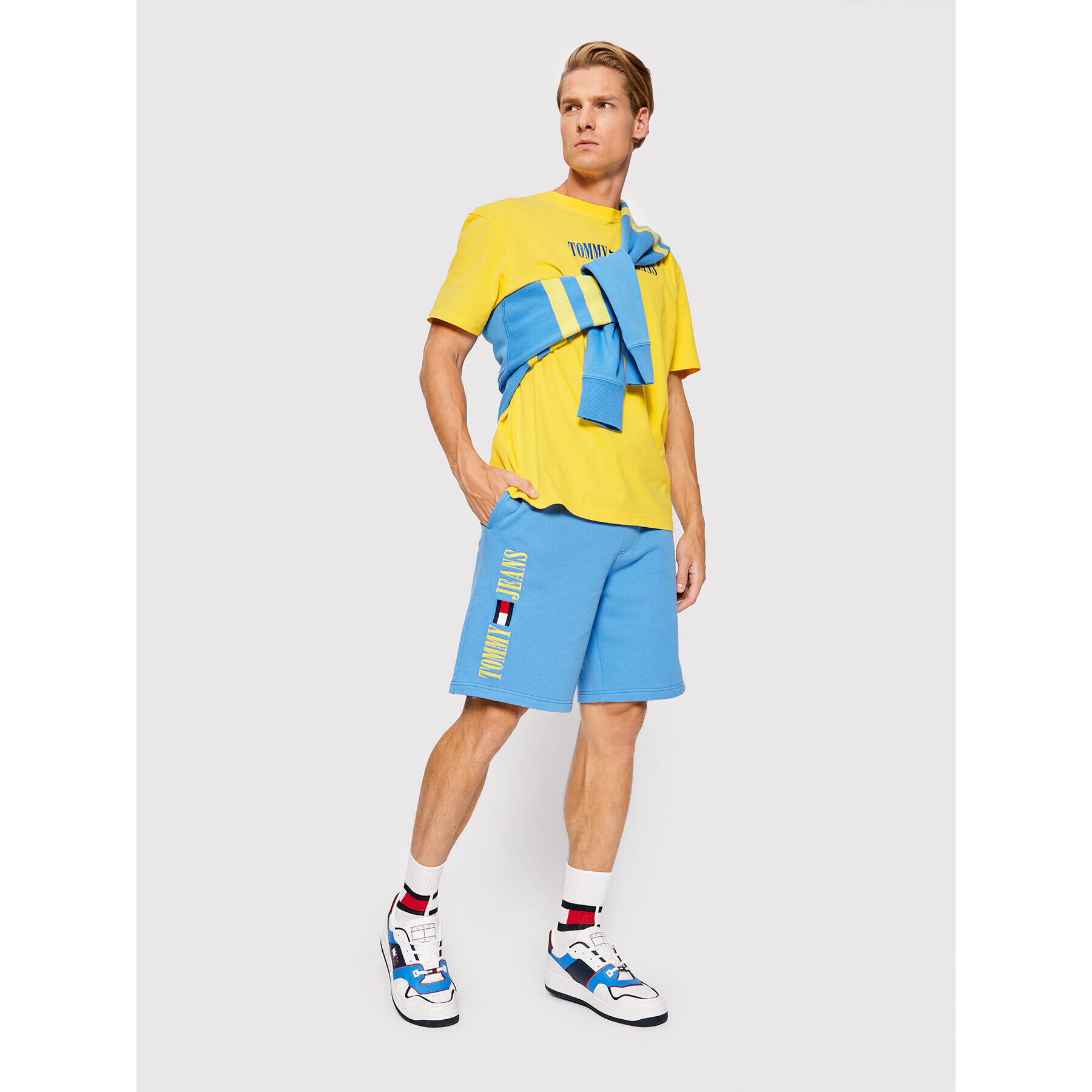 Tommy Jeans Спортни шорти Sweat DM0DM14951 Син Regular Fit - Pepit.bg