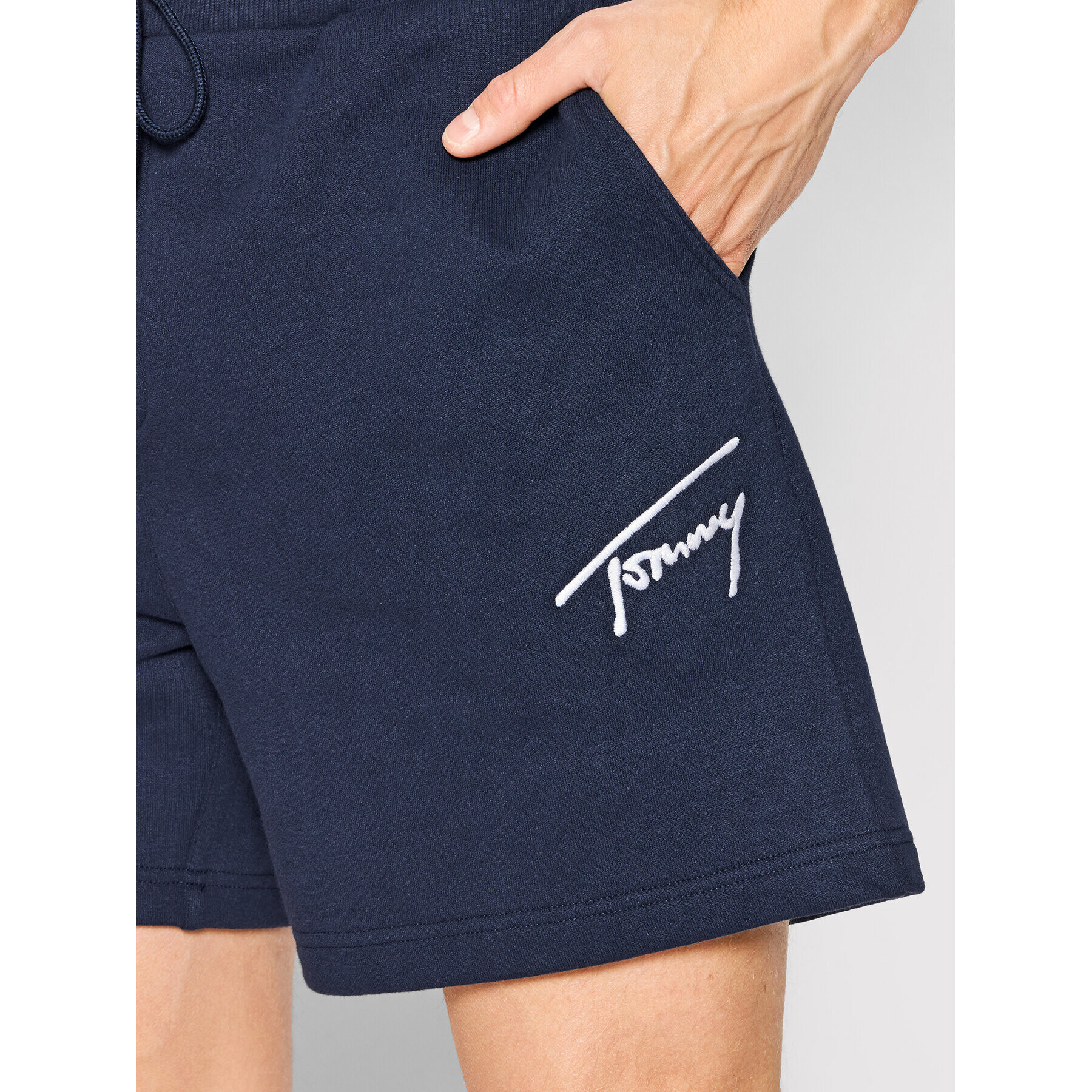 Tommy Jeans Спортни шорти Tjm Signature DM0DM12957 Тъмносин Regular Fit - Pepit.bg