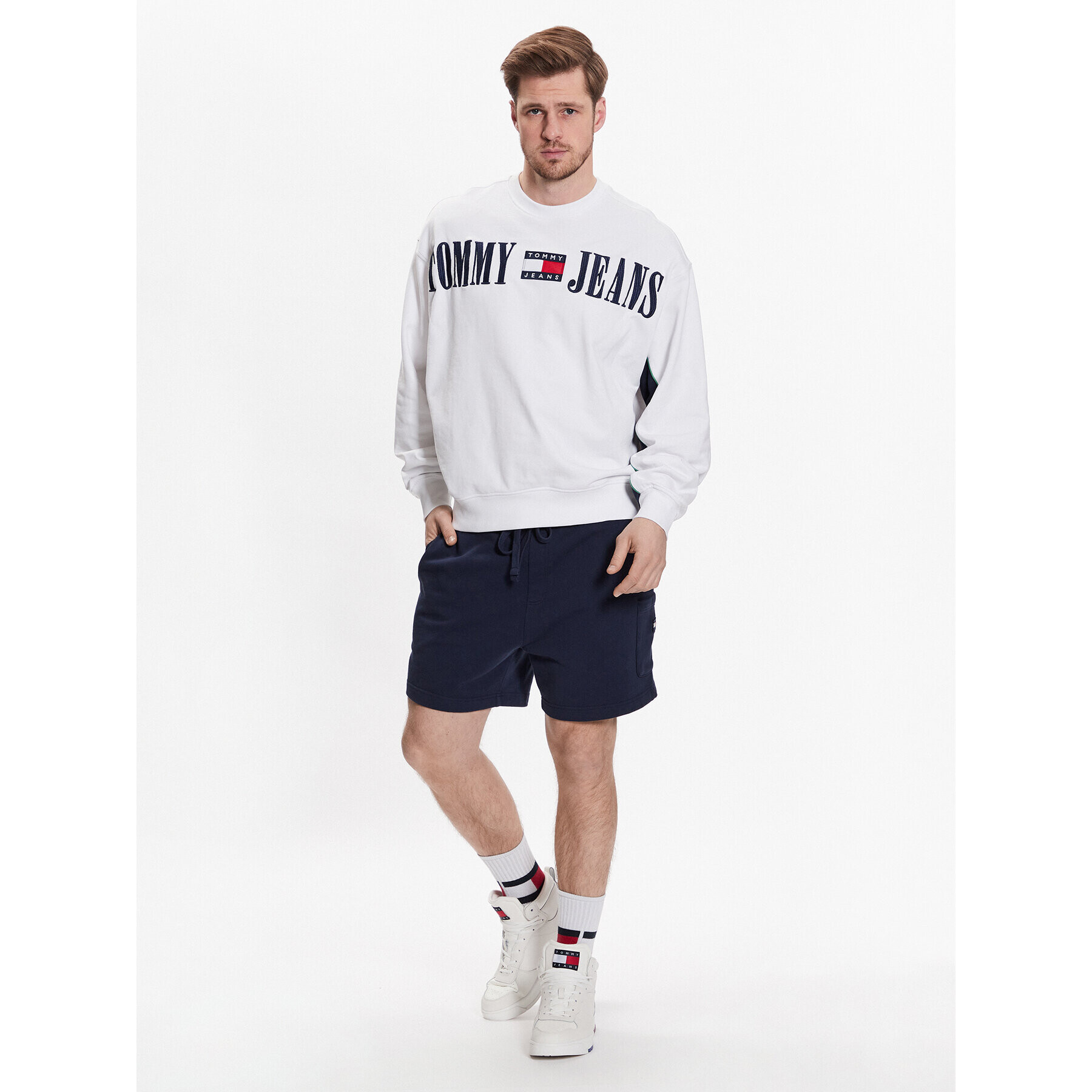 Tommy Jeans Суитшърт Archive DM0DM16378 Бял Boxy Fit - Pepit.bg