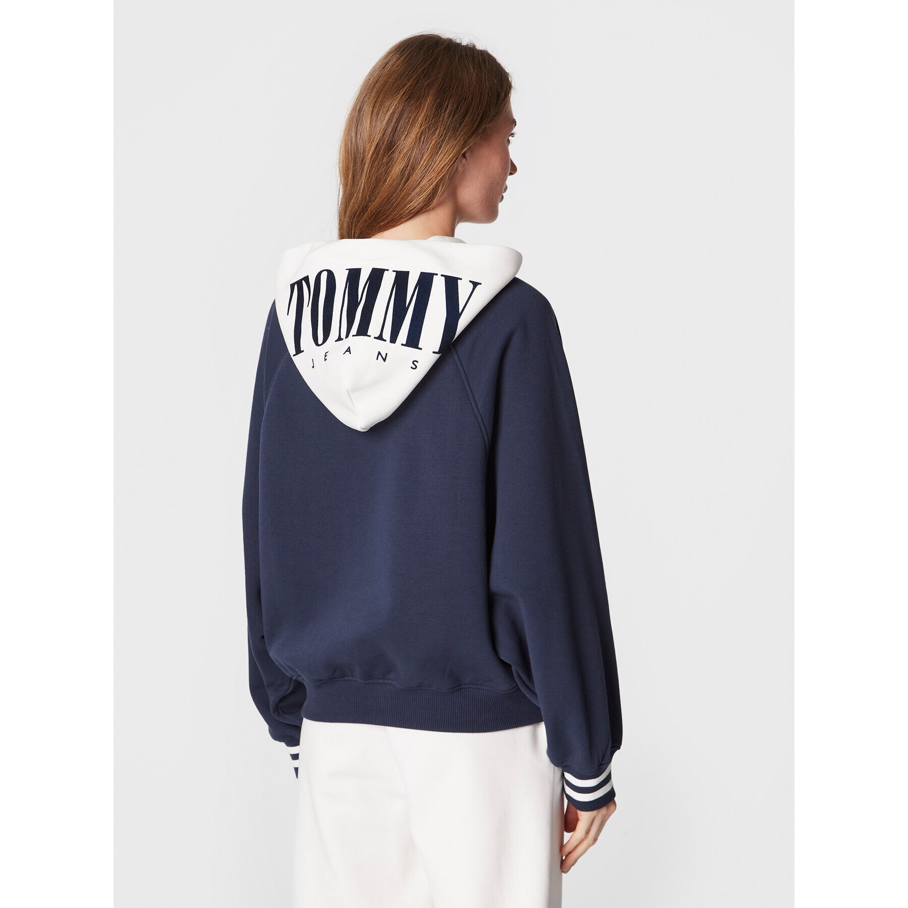 Tommy Jeans Суитшърт Authtic DW0DW14353 Тъмносин Relaxed Fit - Pepit.bg