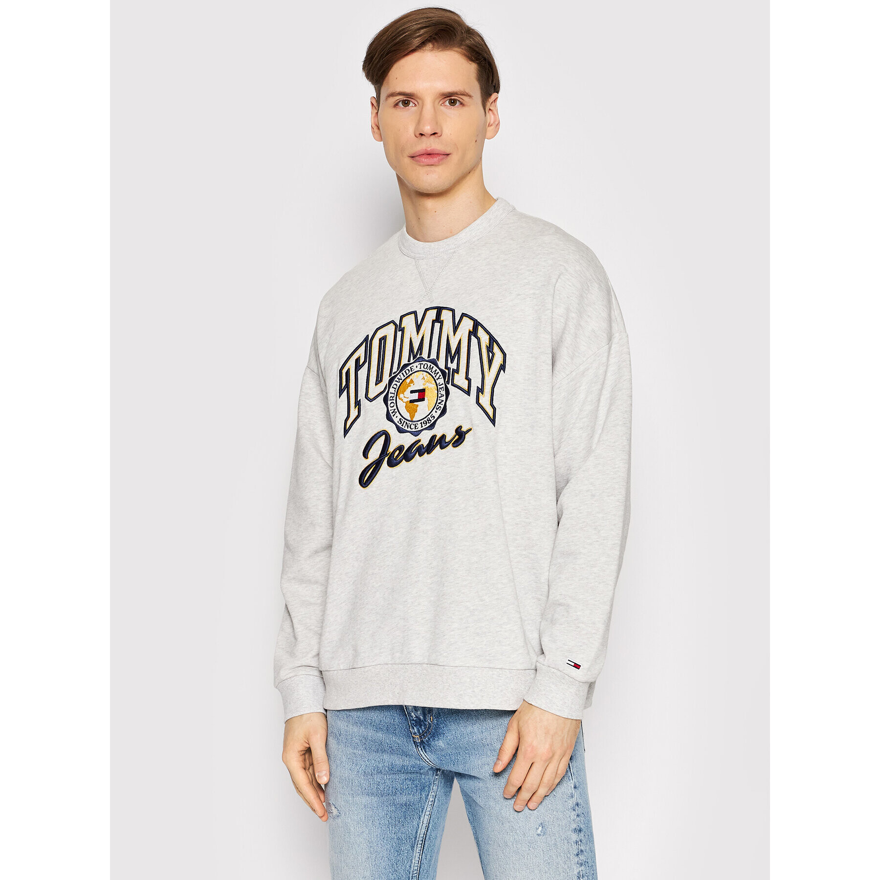 Tommy Jeans Суитшърт College Archive DM0DM12948 Сив Regular Fit - Pepit.bg