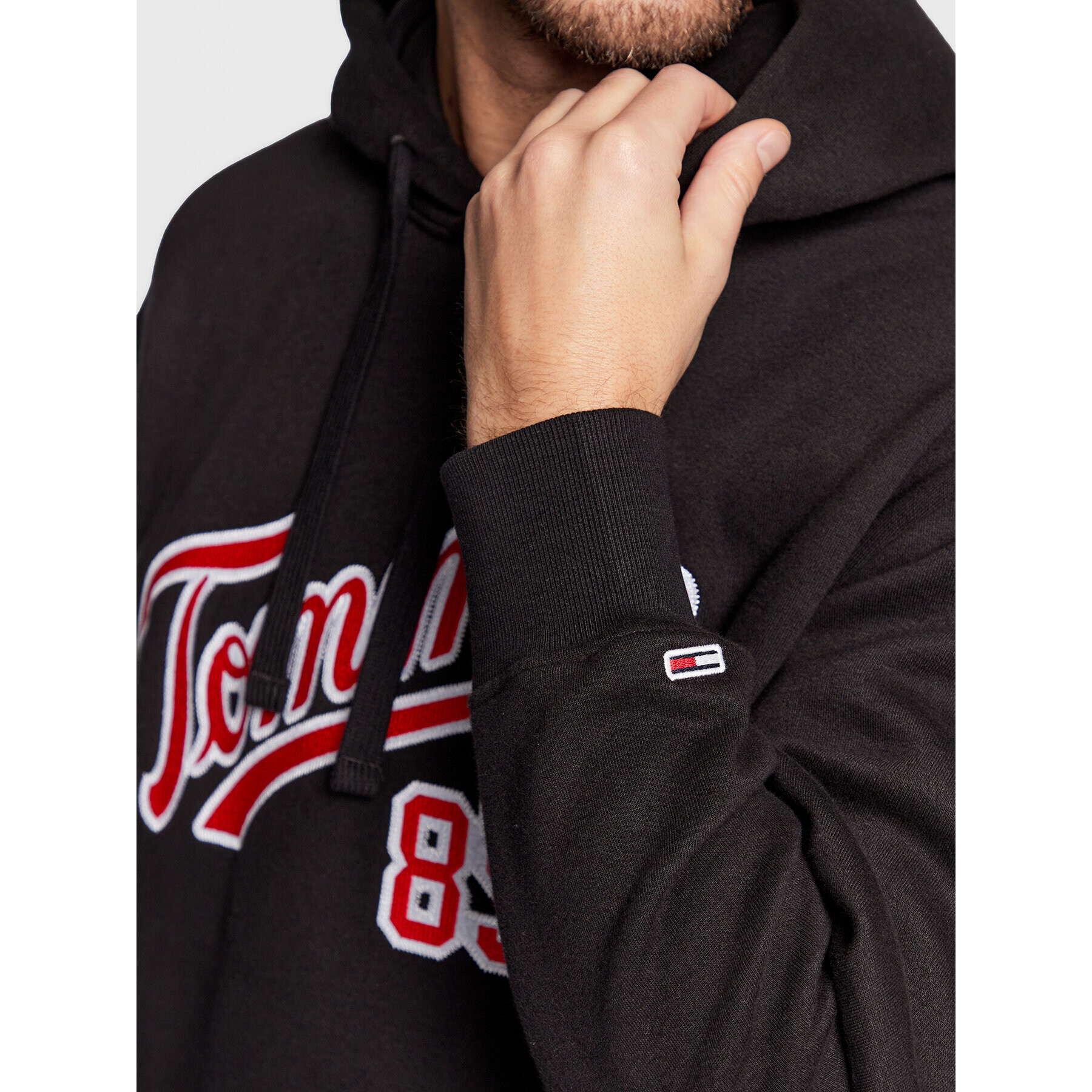 Tommy Jeans Суитшърт College DM0DM15711 Черен Relaxed Fit - Pepit.bg