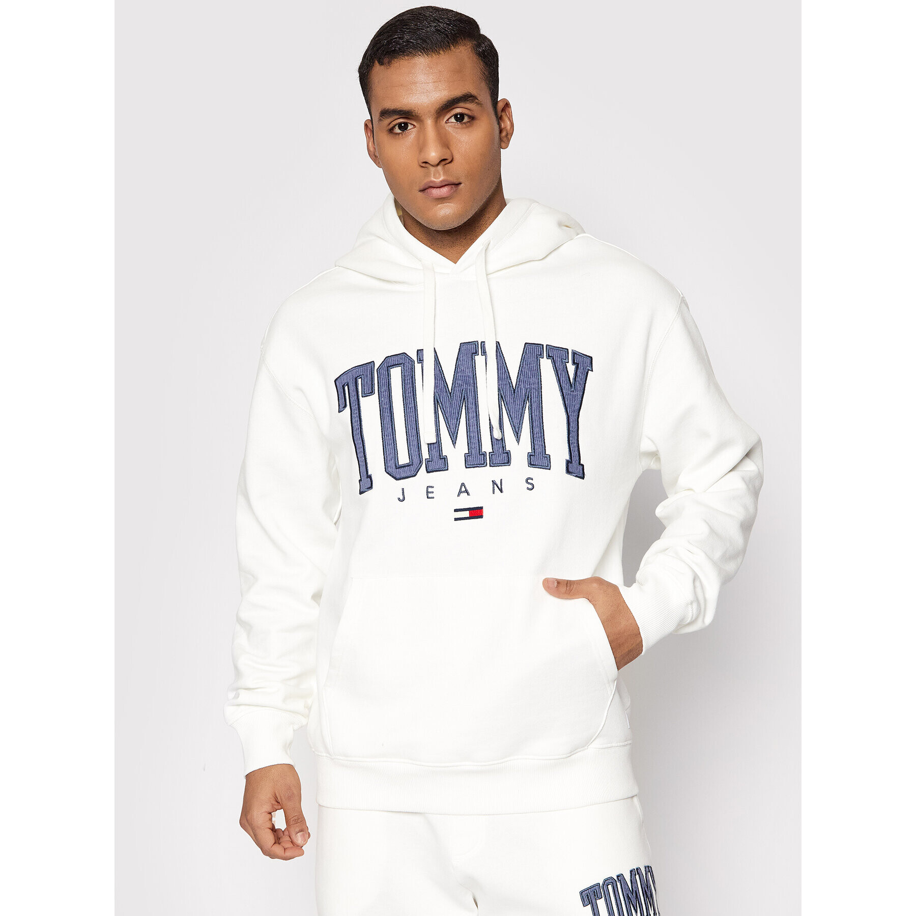 Tommy Jeans Суитшърт Collegiate DM0DM12543 Бял Relaxed Fit - Pepit.bg