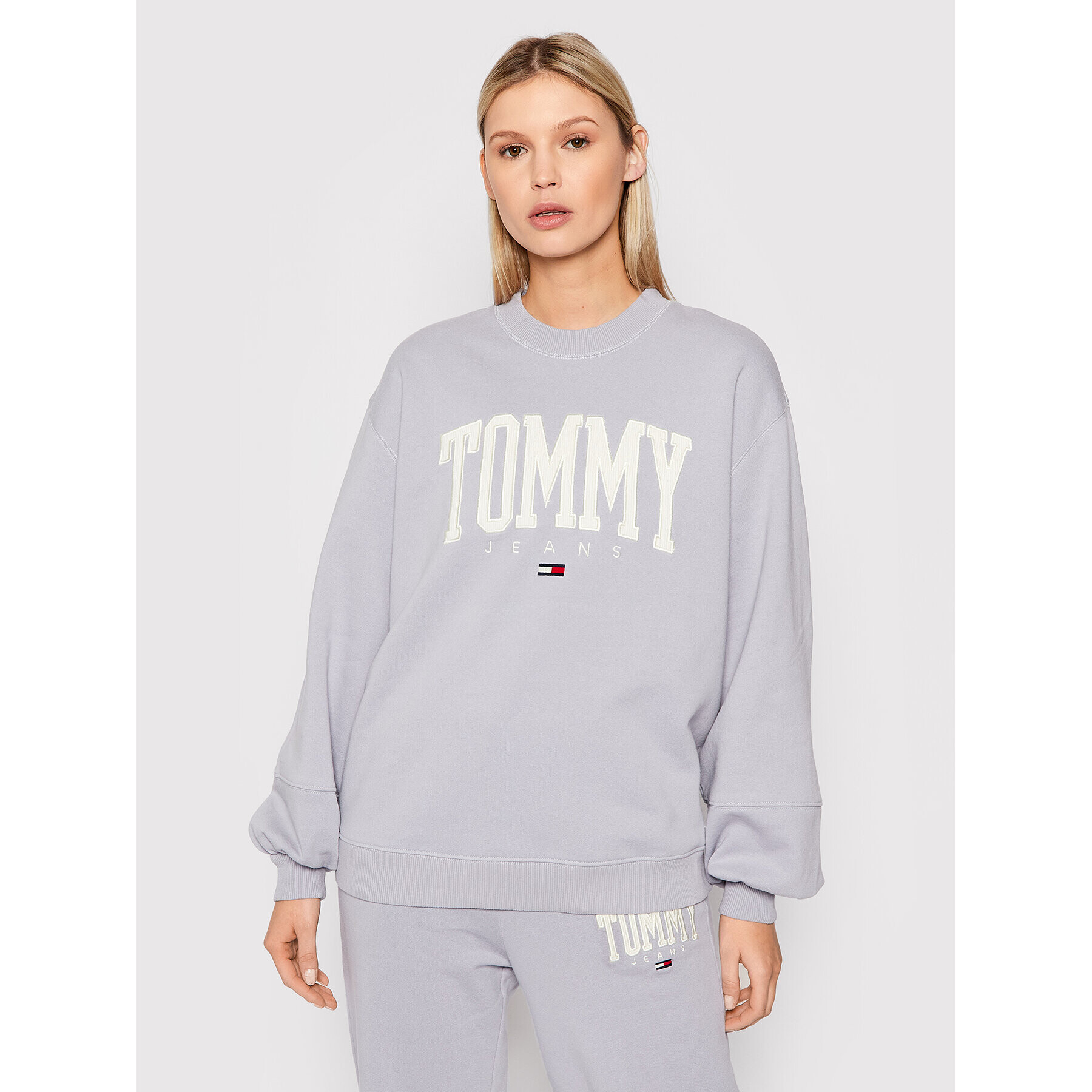 Tommy Jeans Суитшърт Collegiate DW0DW12103 Виолетов Relaxed Fit - Pepit.bg