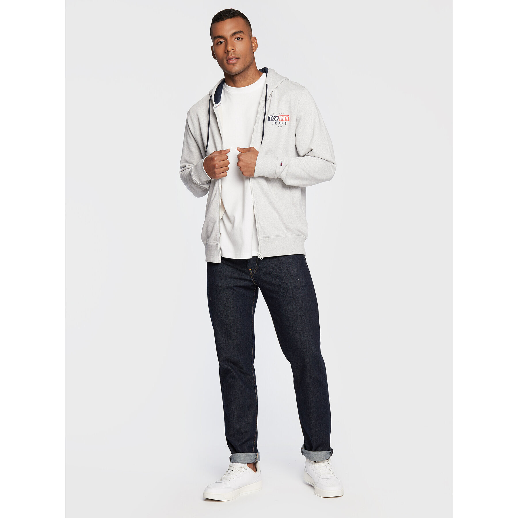 Tommy Jeans Суитшърт DM0DM13877 Сив Regular Fit - Pepit.bg