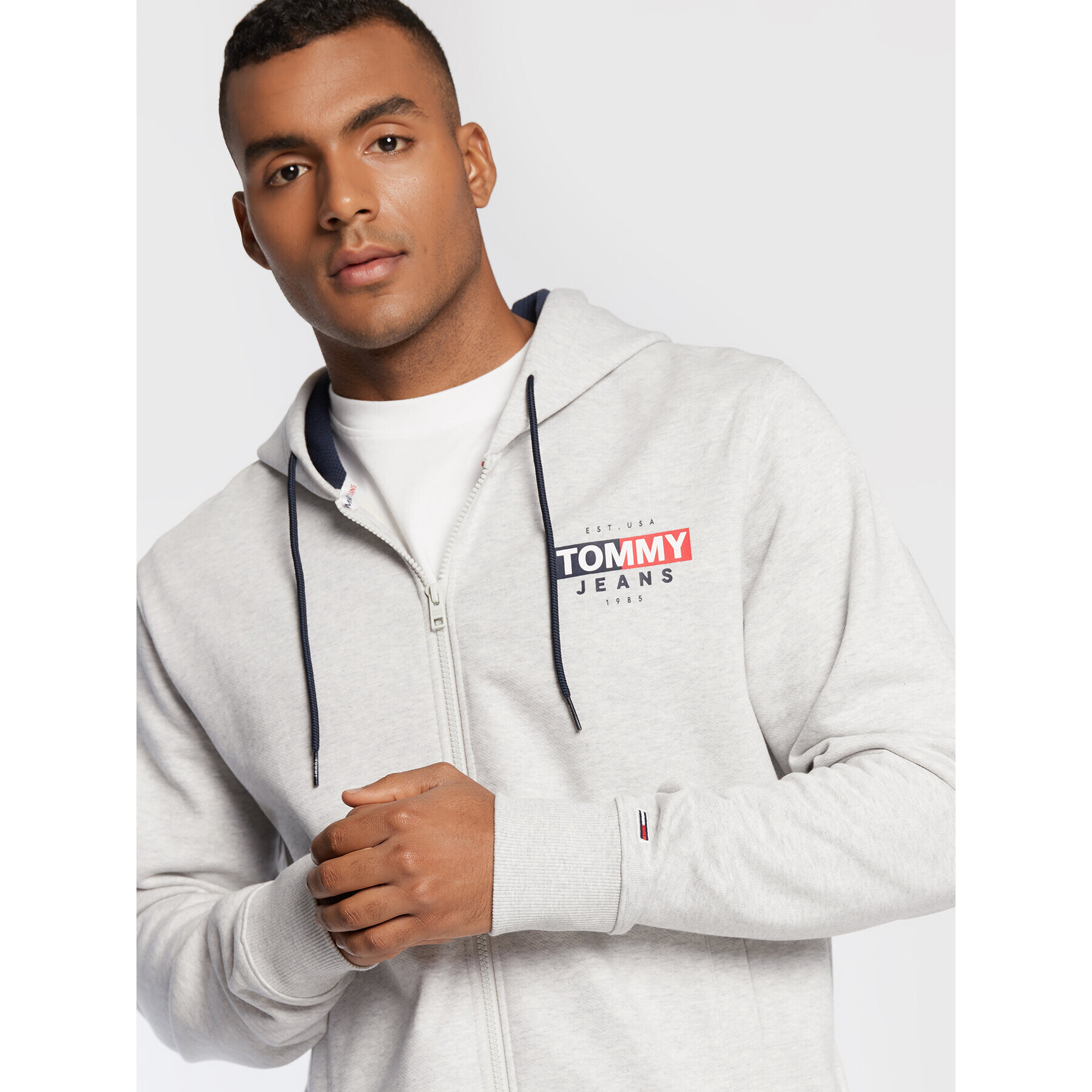 Tommy Jeans Суитшърт DM0DM13877 Сив Regular Fit - Pepit.bg
