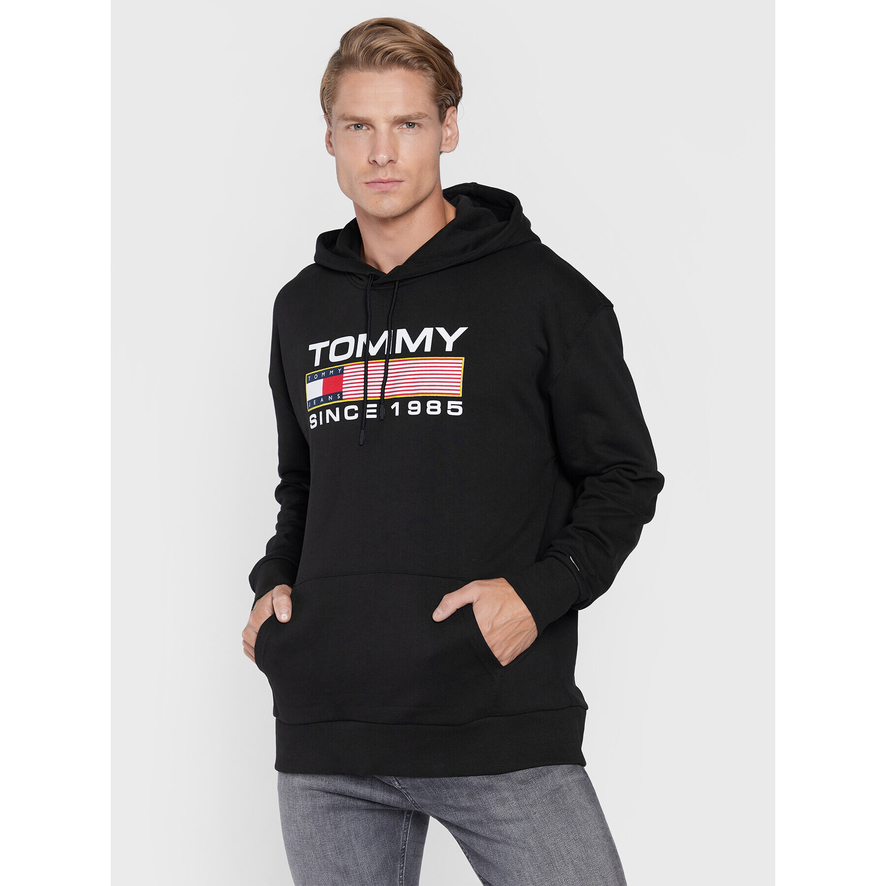 Tommy Jeans Суитшърт DM0DM15009 Черен Regular Fit - Pepit.bg