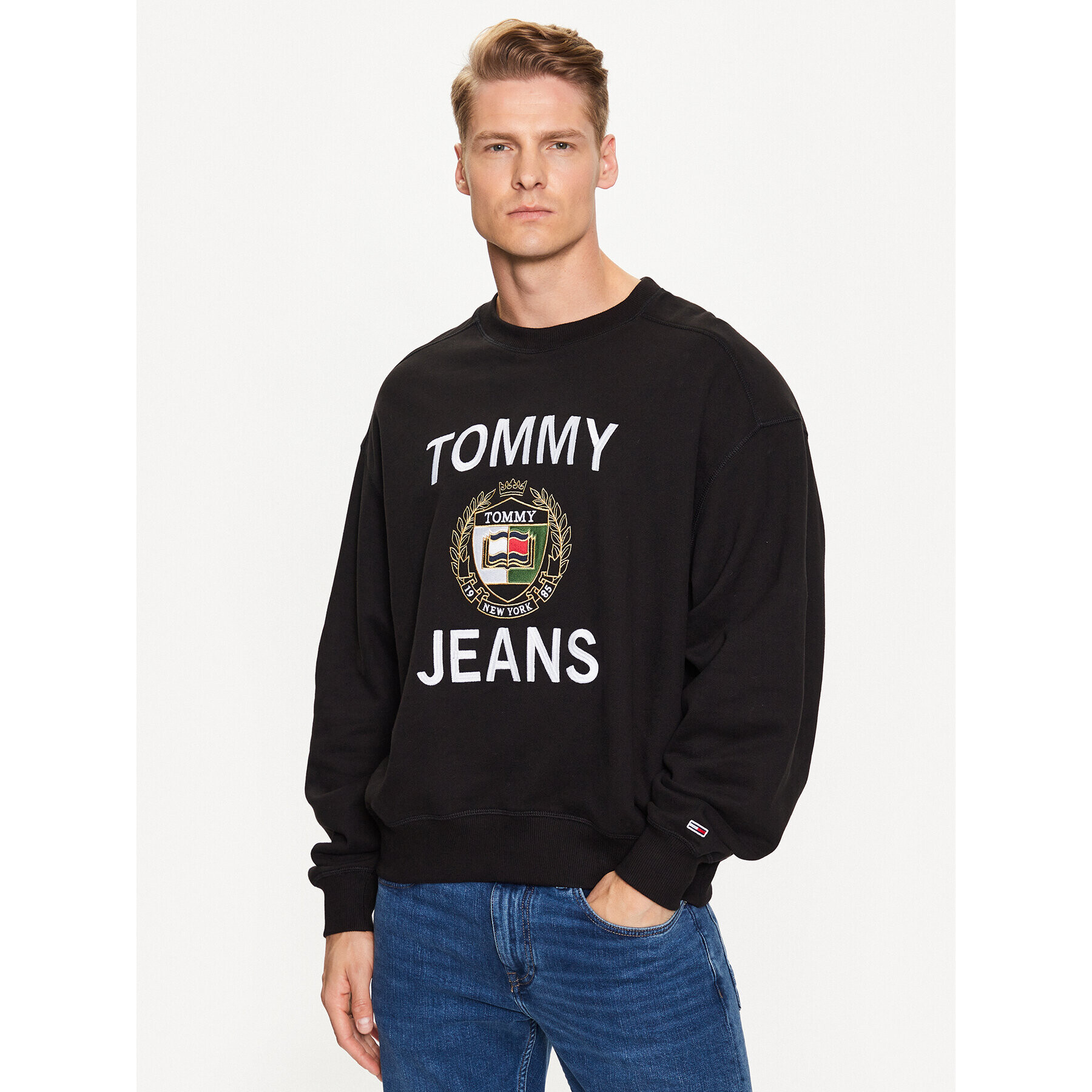 Tommy Jeans Суитшърт DM0DM16376 Черен Boxy Fit - Pepit.bg