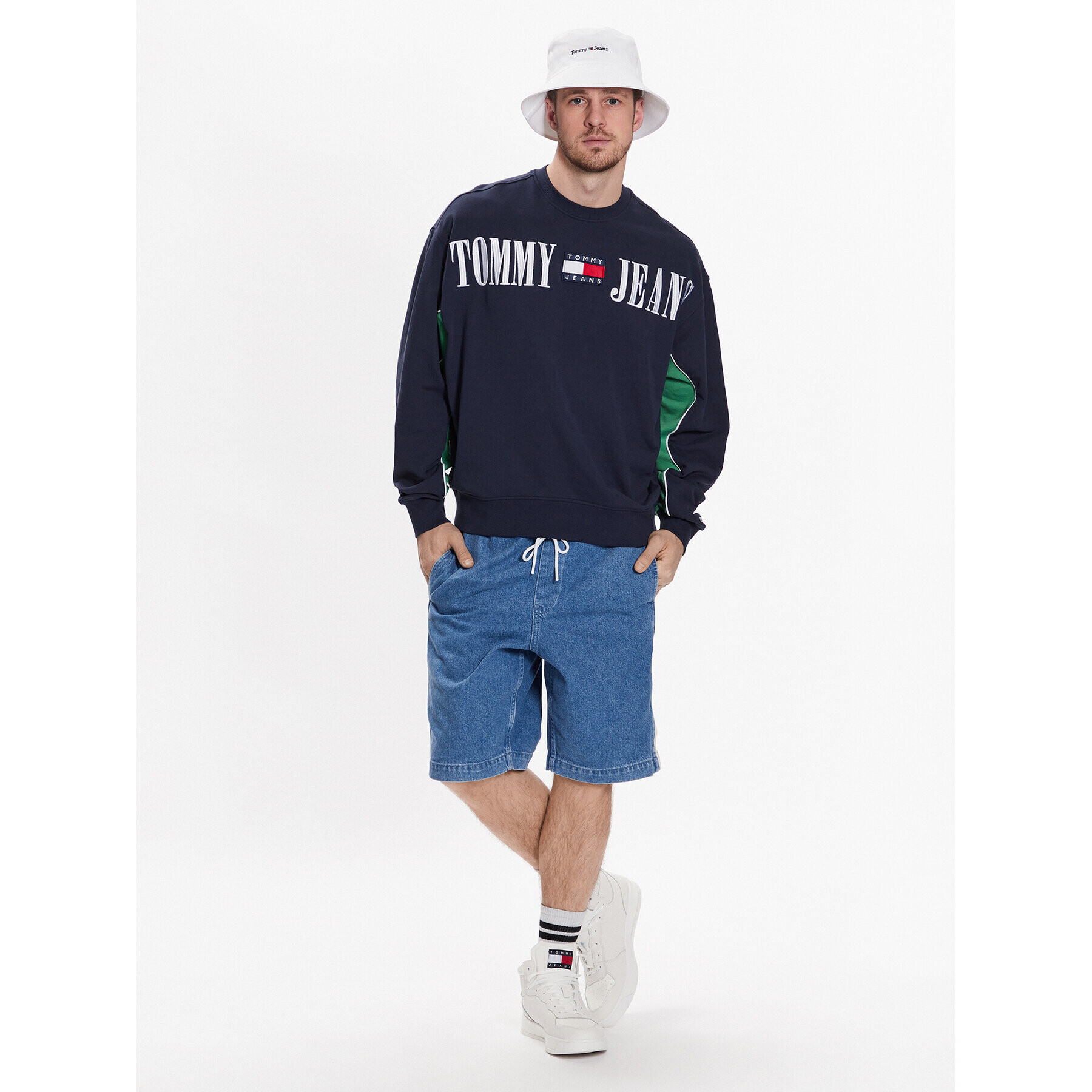 Tommy Jeans Суитшърт DM0DM16378 Тъмносин Boxy Fit - Pepit.bg