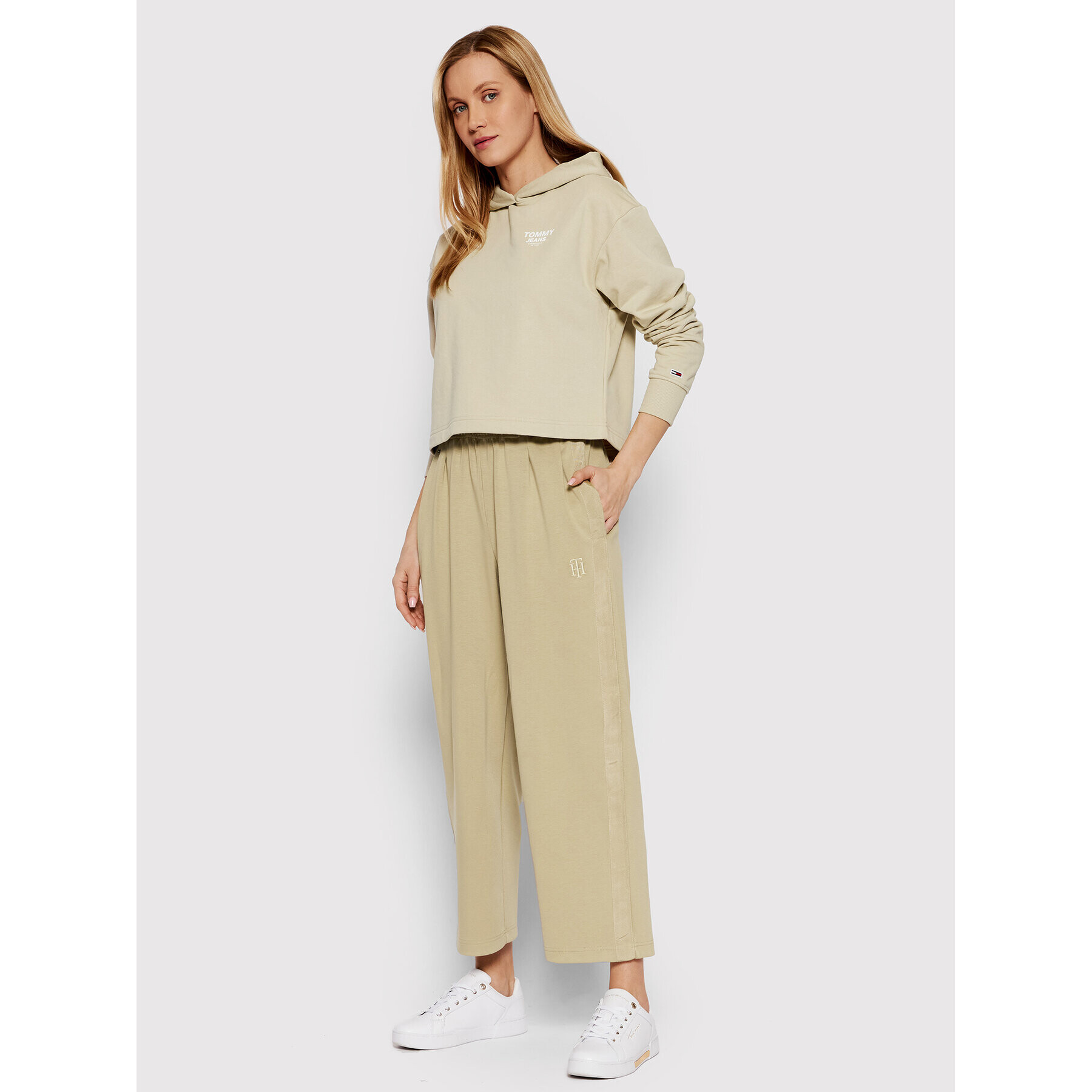 Tommy Jeans Суитшърт DW0DW12719 Бежов Boxy Fit - Pepit.bg