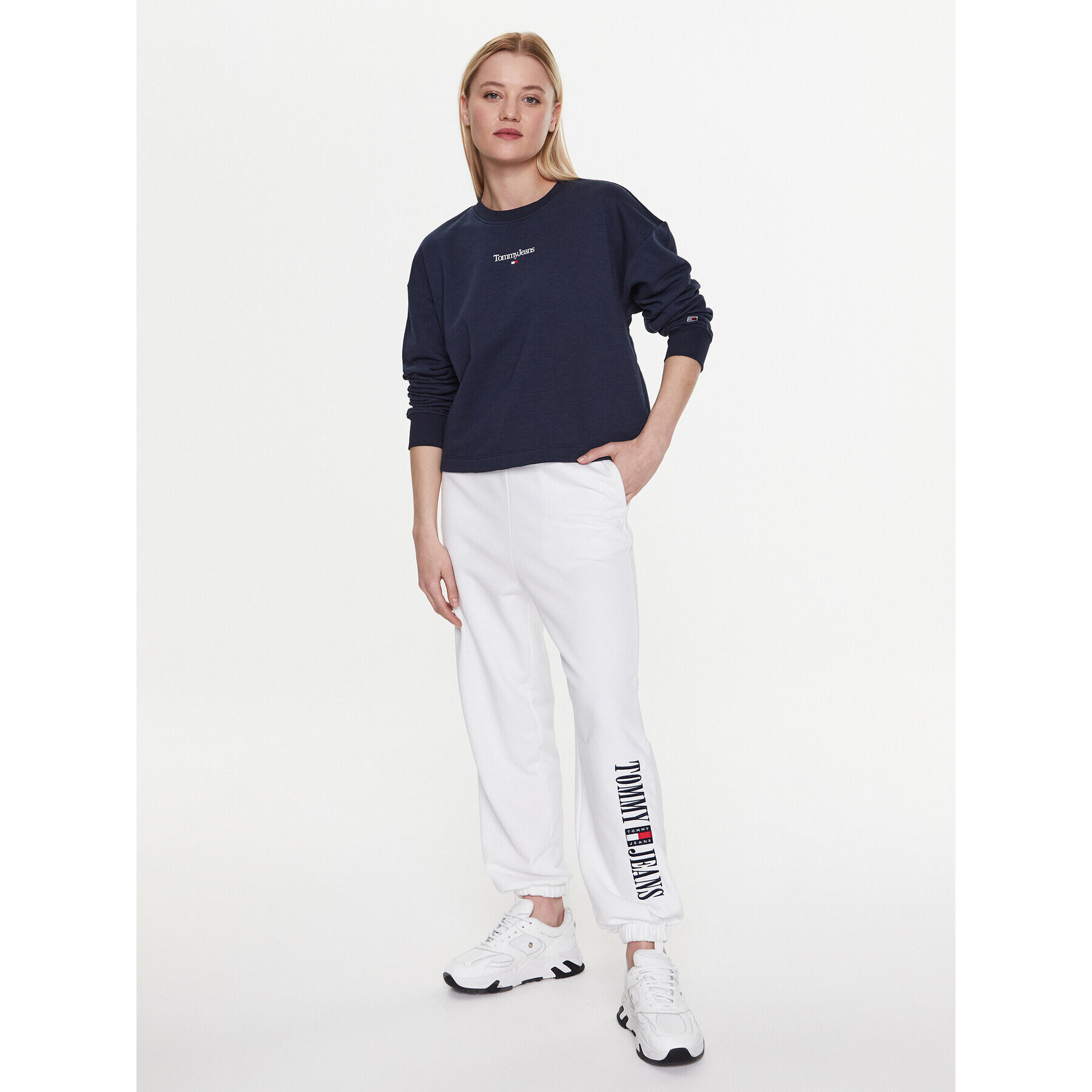 Tommy Jeans Суитшърт DW0DW15409 Тъмносин Regular Fit - Pepit.bg