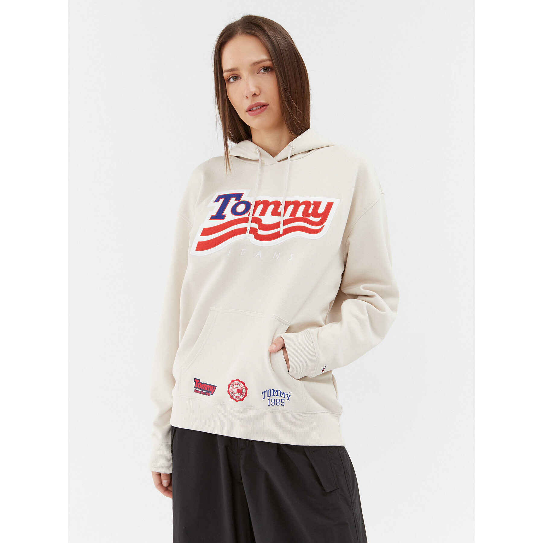 Tommy Jeans Суитшърт DW0DW17689 Бежов Relaxed Fit - Pepit.bg