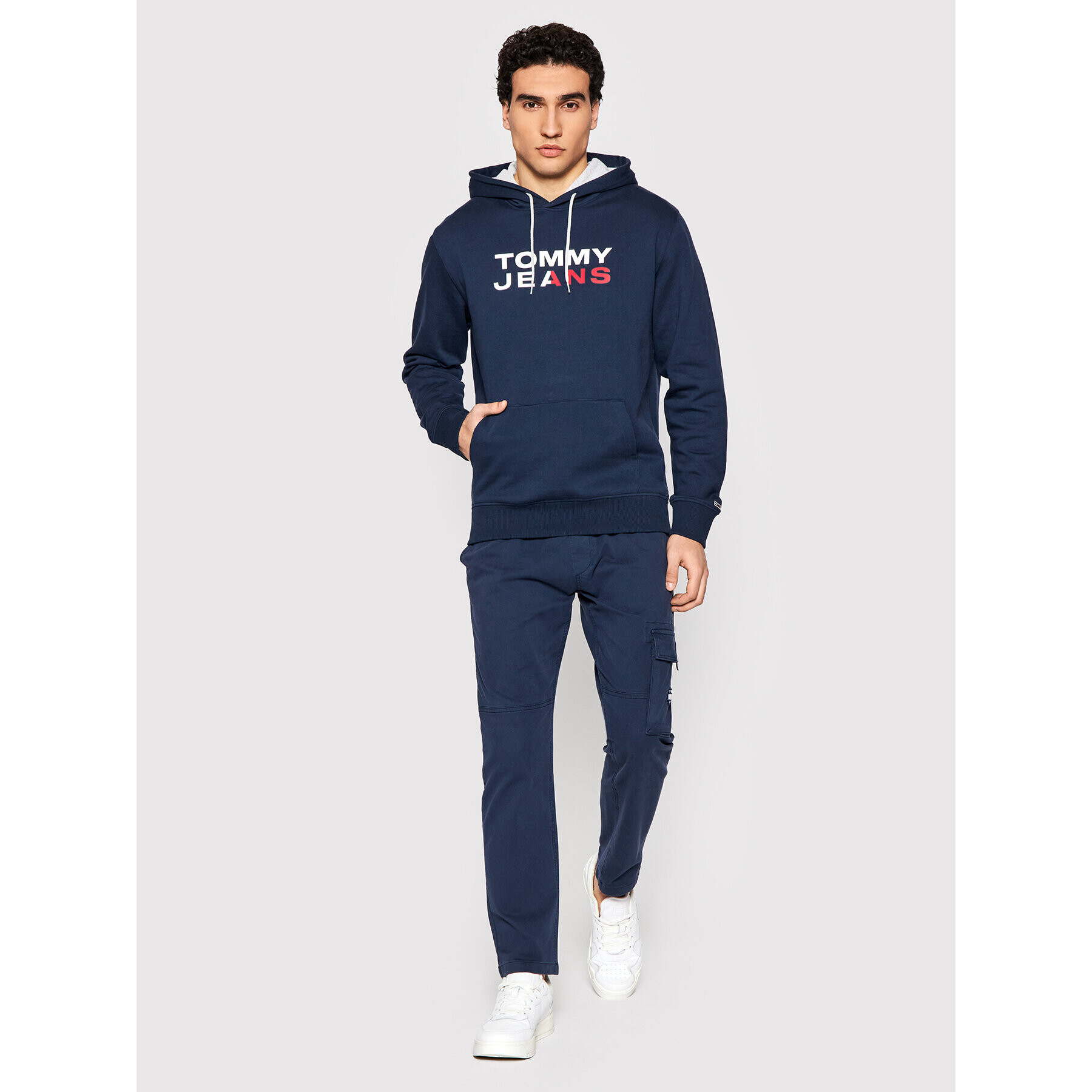 Tommy Jeans Суитшърт Entry DM0DM12375 Тъмносин Regular Fit - Pepit.bg