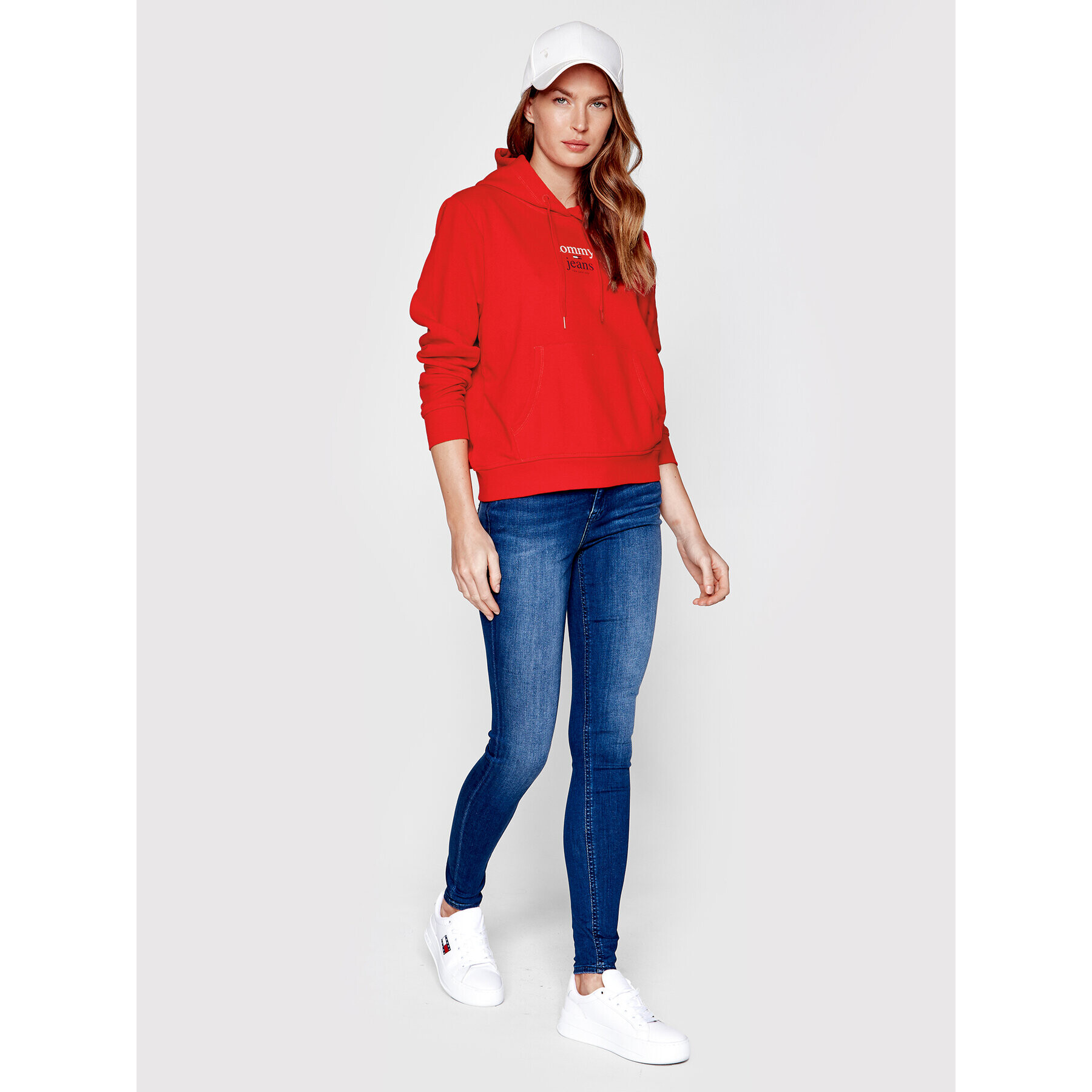 Tommy Jeans Суитшърт Essential DW0DW13573 Червен Regular Fit - Pepit.bg