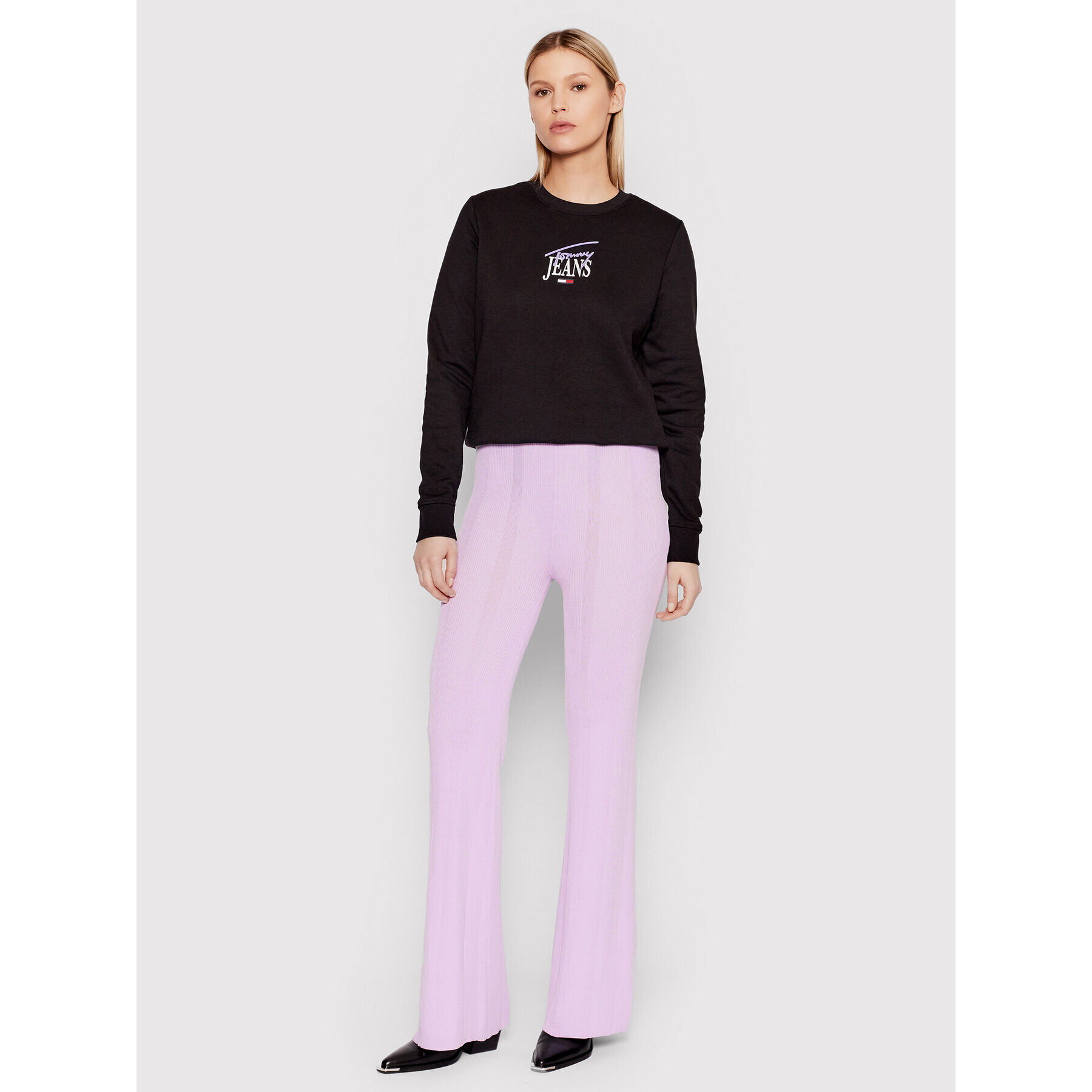 Tommy Jeans Суитшърт Essential Logo DW0DW11823 Черен Regular Fit - Pepit.bg