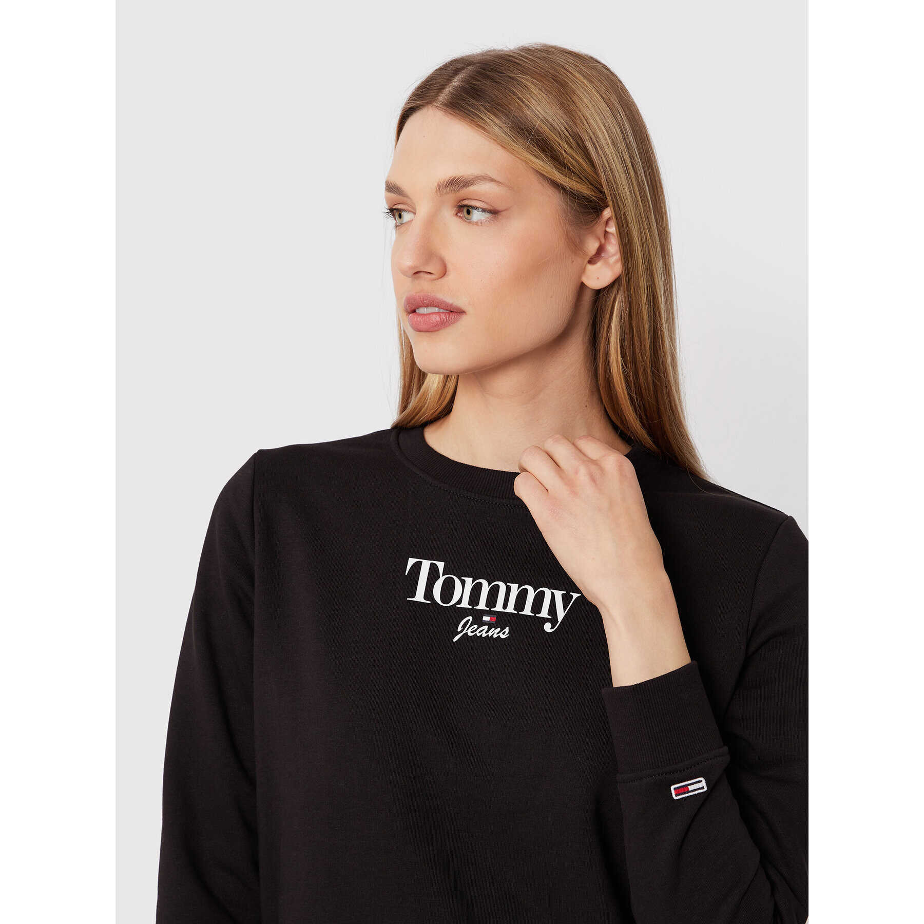 Tommy Jeans Суитшърт Essential Logo DW0DW13574 Черен Regular Fit - Pepit.bg