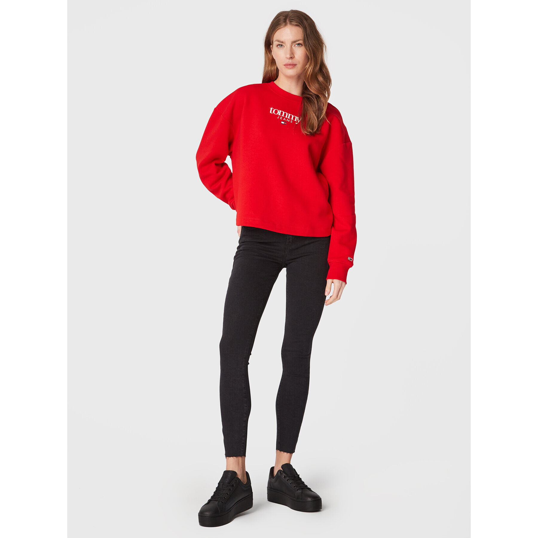 Tommy Jeans Суитшърт Essential Logo DW0DW14325 Червен Relaxed Fit - Pepit.bg