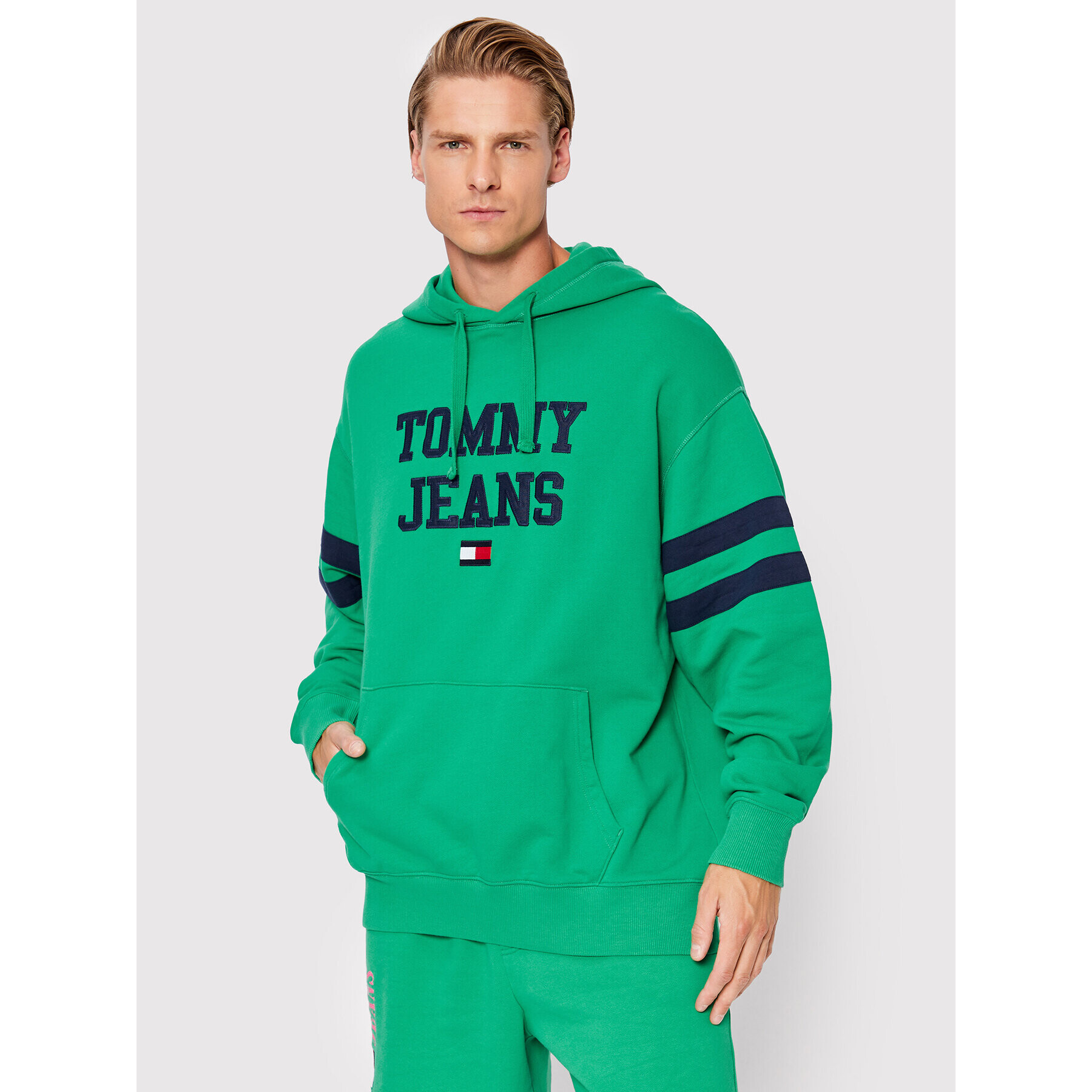 Tommy Jeans Суитшърт Graphic DM0DM14944 Зелен Regular Fit - Pepit.bg