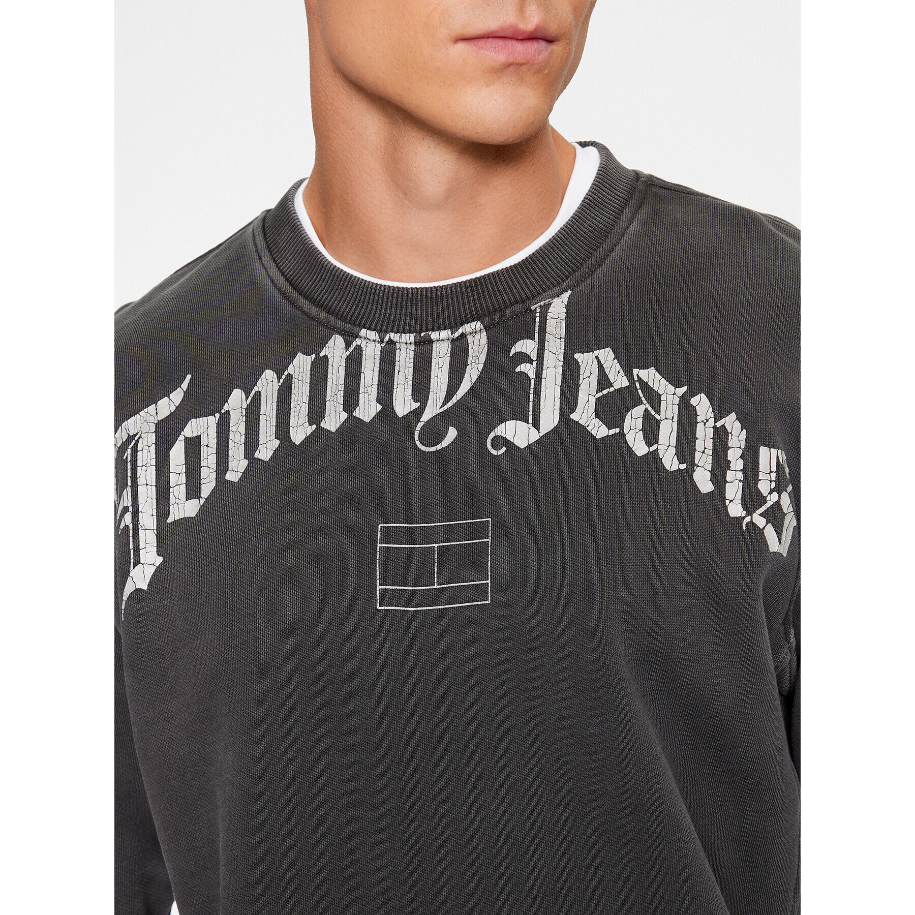 Tommy Jeans Суитшърт Grunge Arch DM0DM17792 Черен Relaxed Fit - Pepit.bg