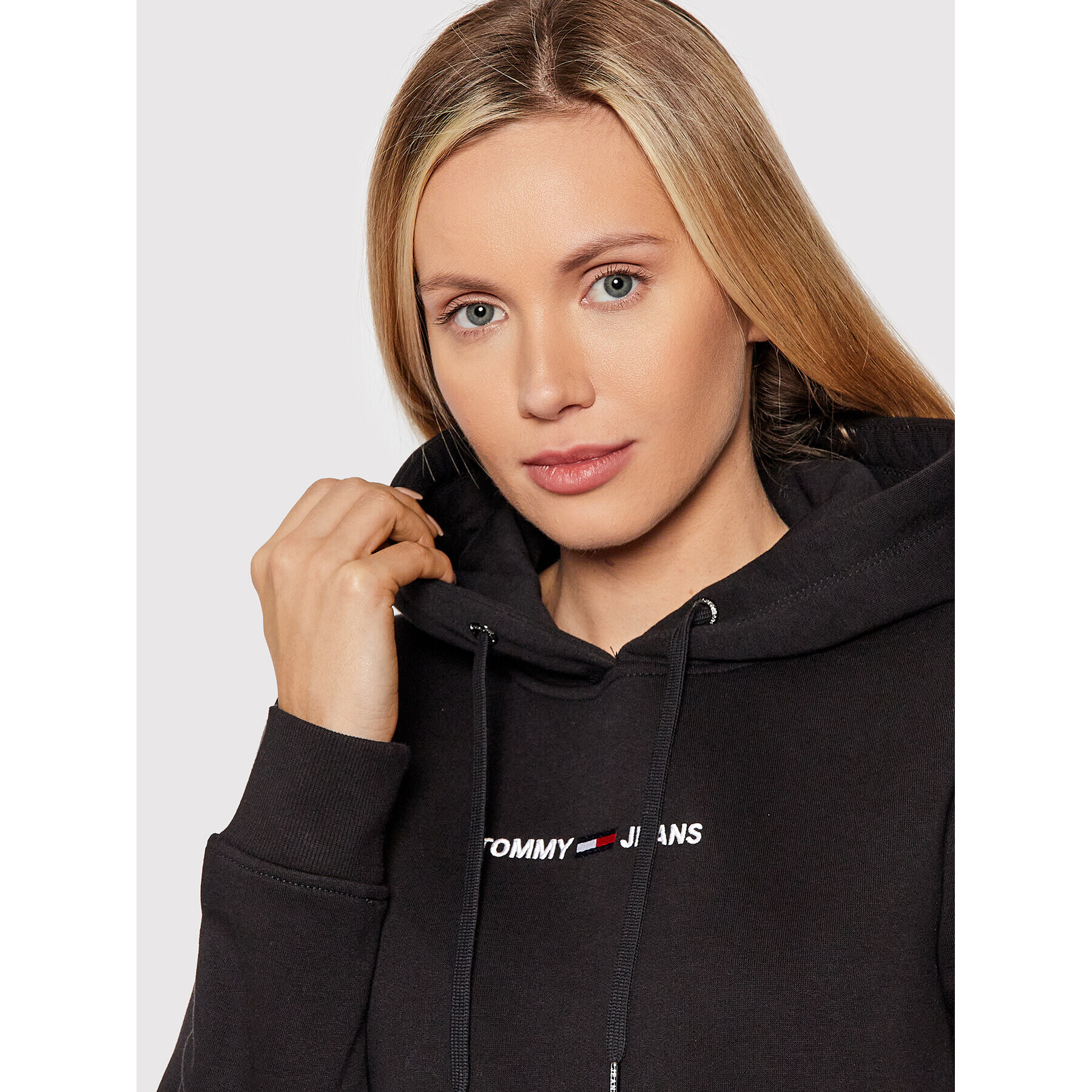 Tommy Jeans Суитшърт Linear Logo DW0DW10132 Черен Regular Fit - Pepit.bg