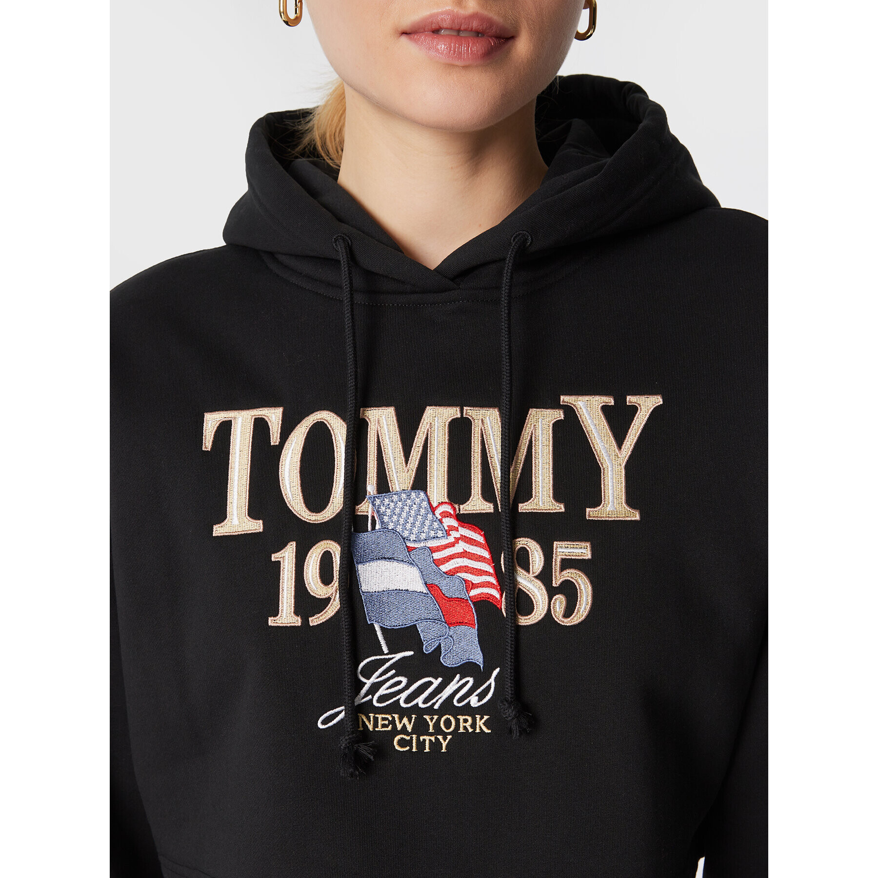 Tommy Jeans Суитшърт Luxe 3 DW0DW15061 Черен Regular Fit - Pepit.bg