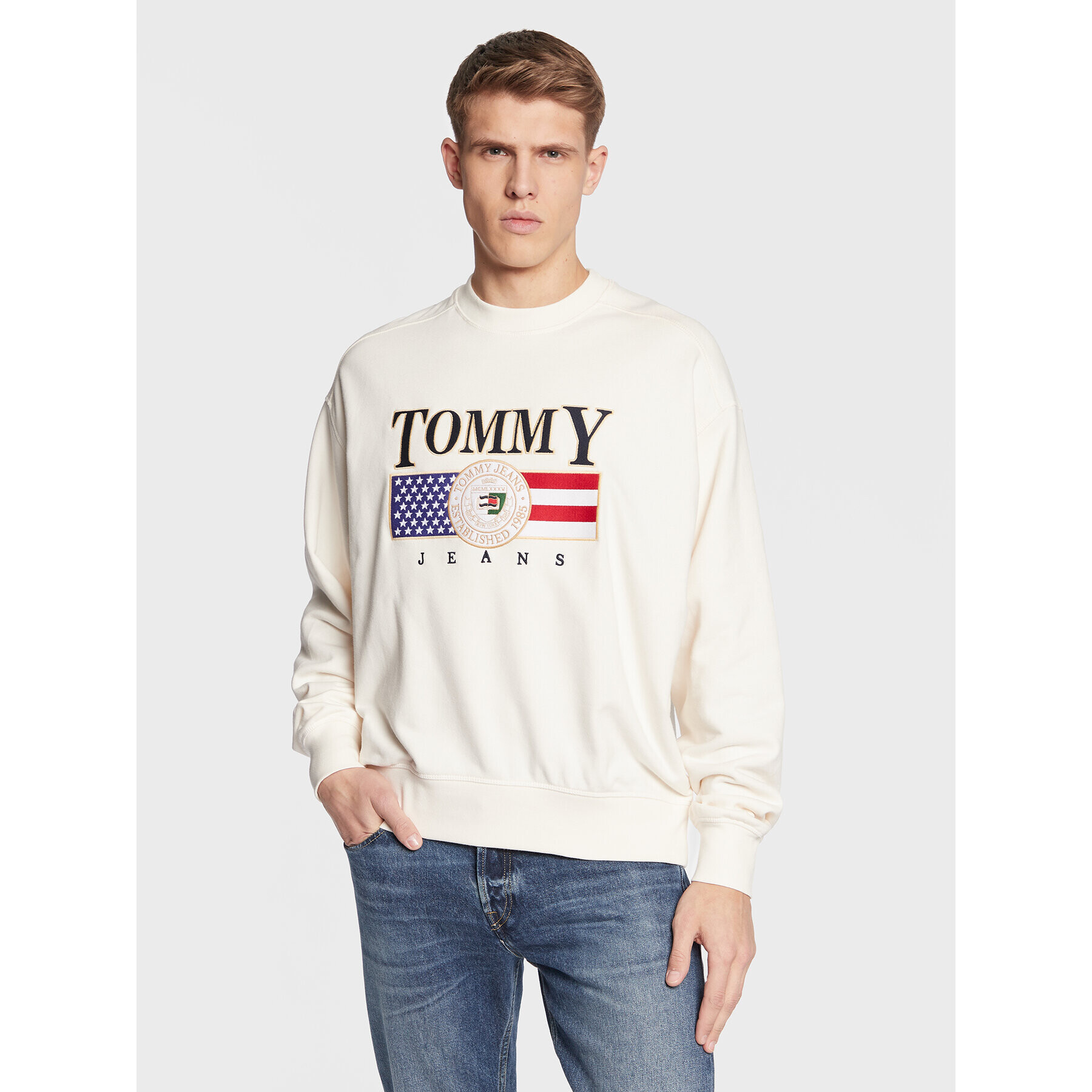 Tommy Jeans Суитшърт Luxe DM0DM15717 Екрю Regular Fit - Pepit.bg