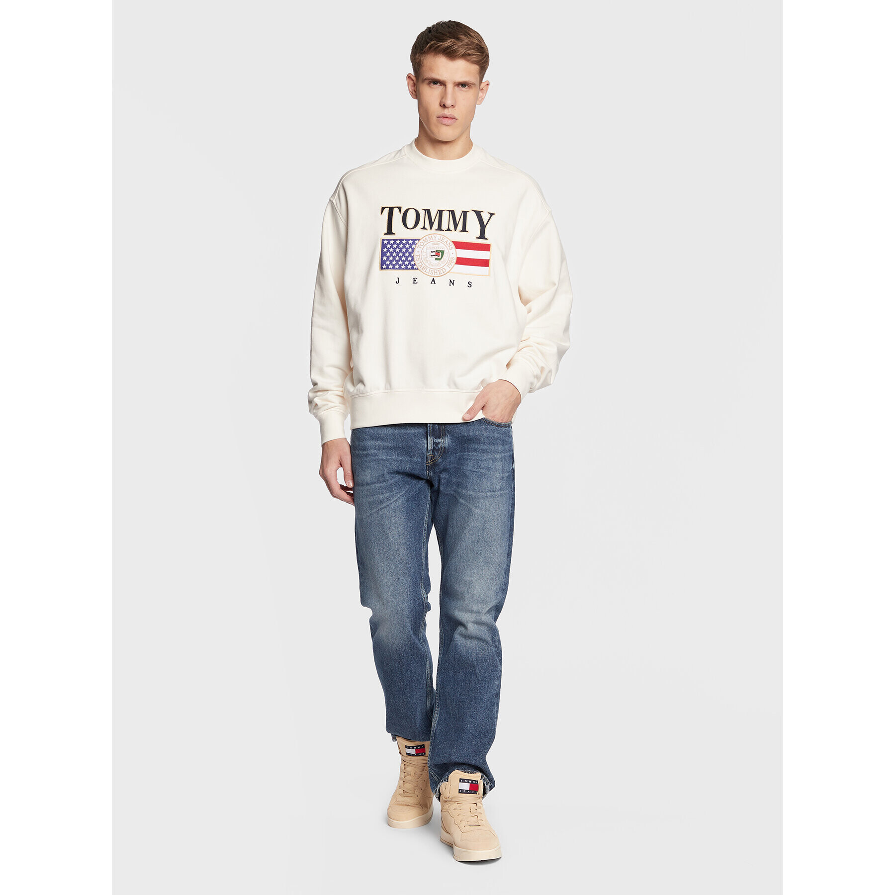 Tommy Jeans Суитшърт Luxe DM0DM15717 Екрю Regular Fit - Pepit.bg