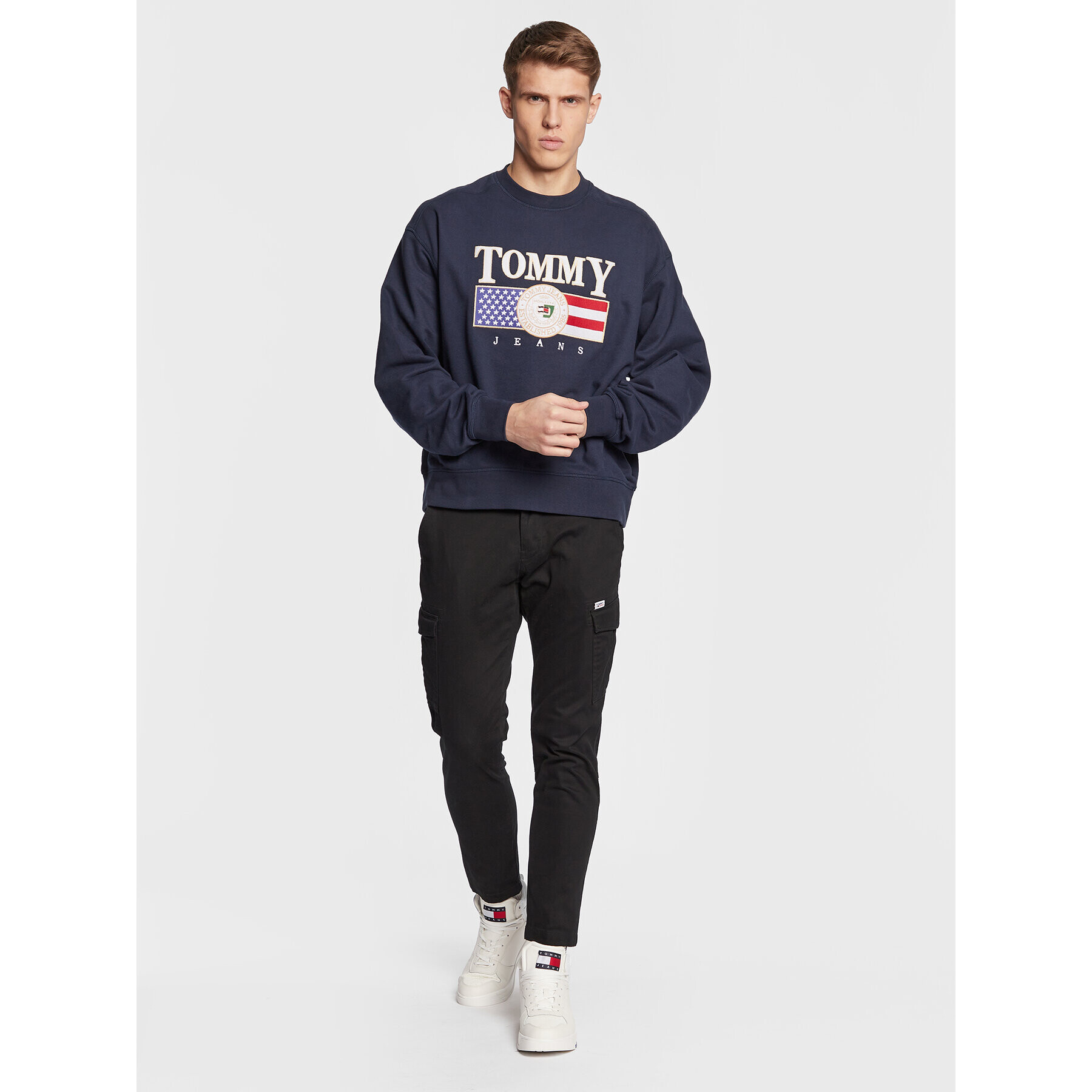 Tommy Jeans Суитшърт Luxe DM0DM15717 Тъмносин Regular Fit - Pepit.bg