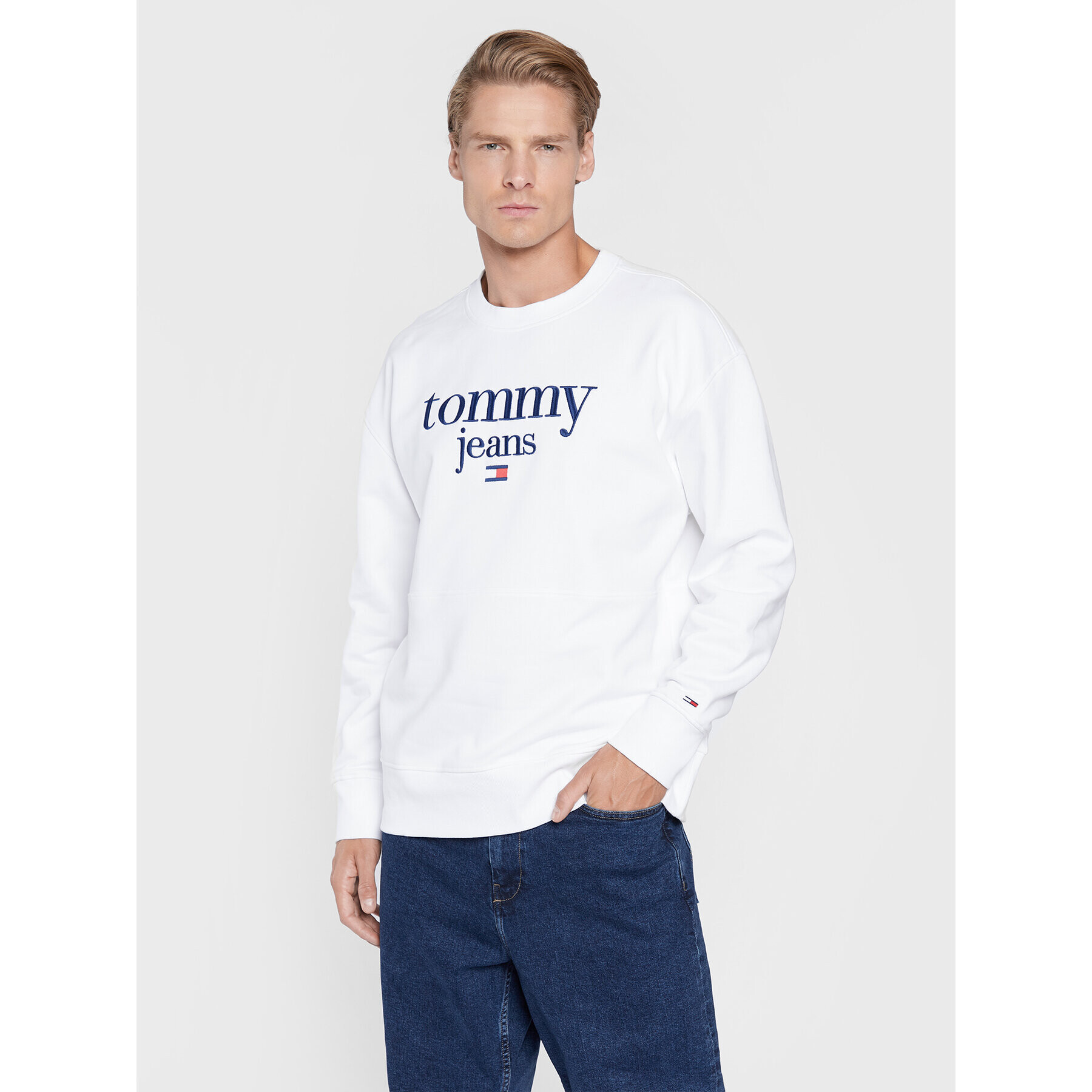 Tommy Jeans Суитшърт Modern Corp DM0DM15029 Бял Regular Fit - Pepit.bg