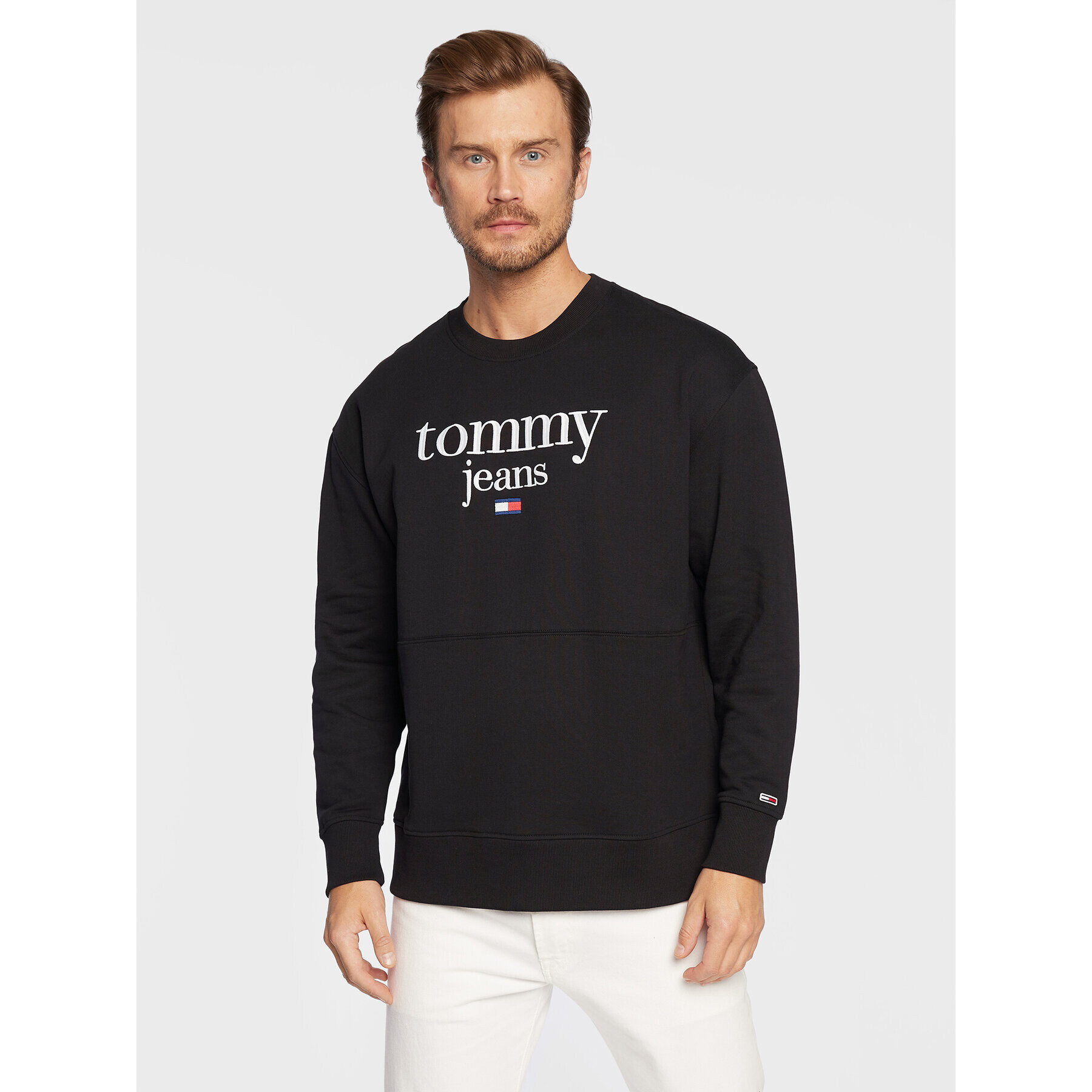 Tommy Jeans Суитшърт Modern Corp Logo DM0DM15029 Черен Regular Fit - Pepit.bg